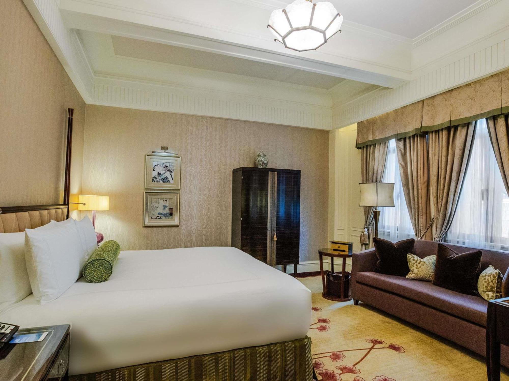 Fairmont King Room ‌First Round Minibar Soft Drink