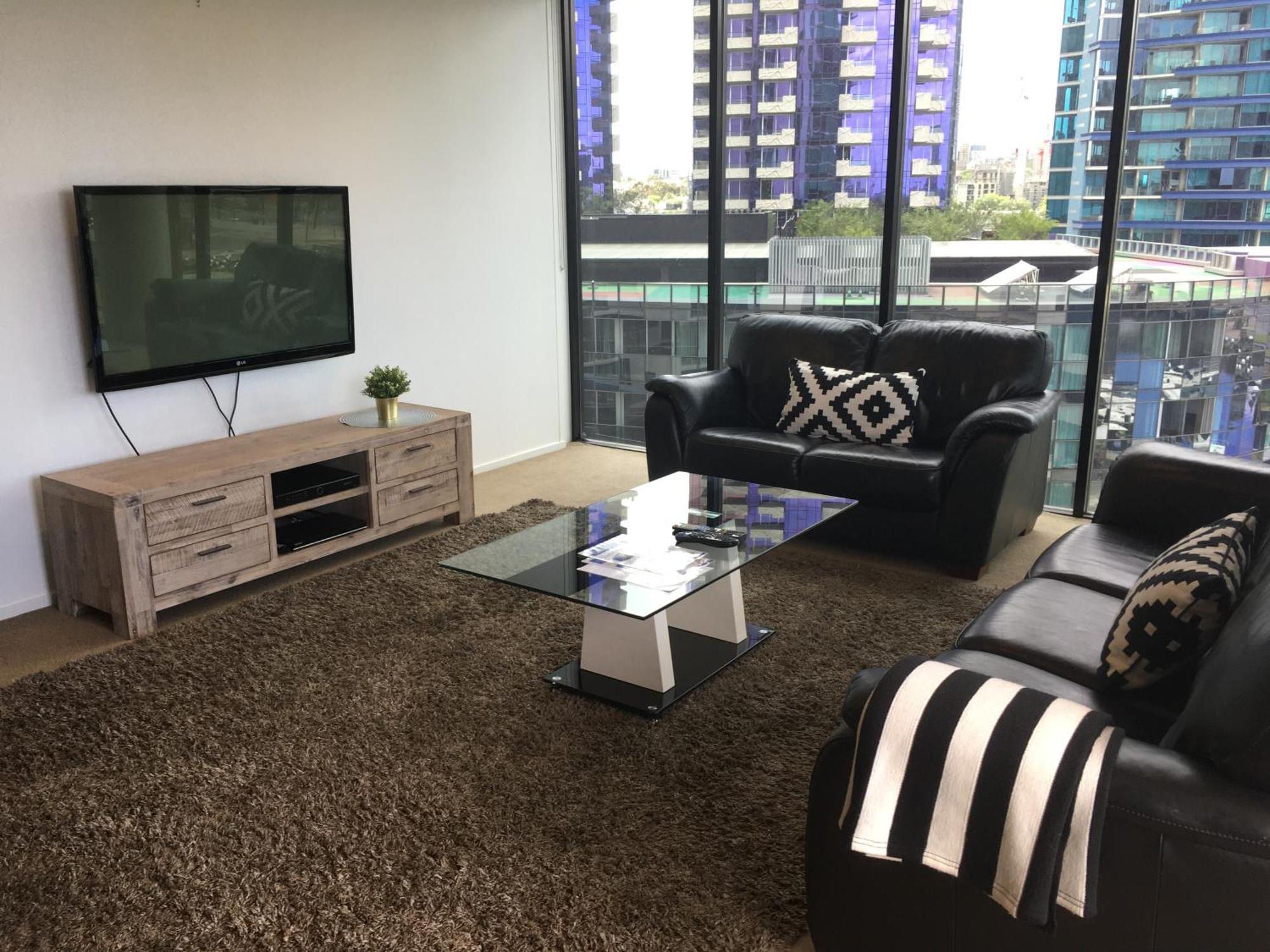 NewQuay Three-Bedroom Apartment
