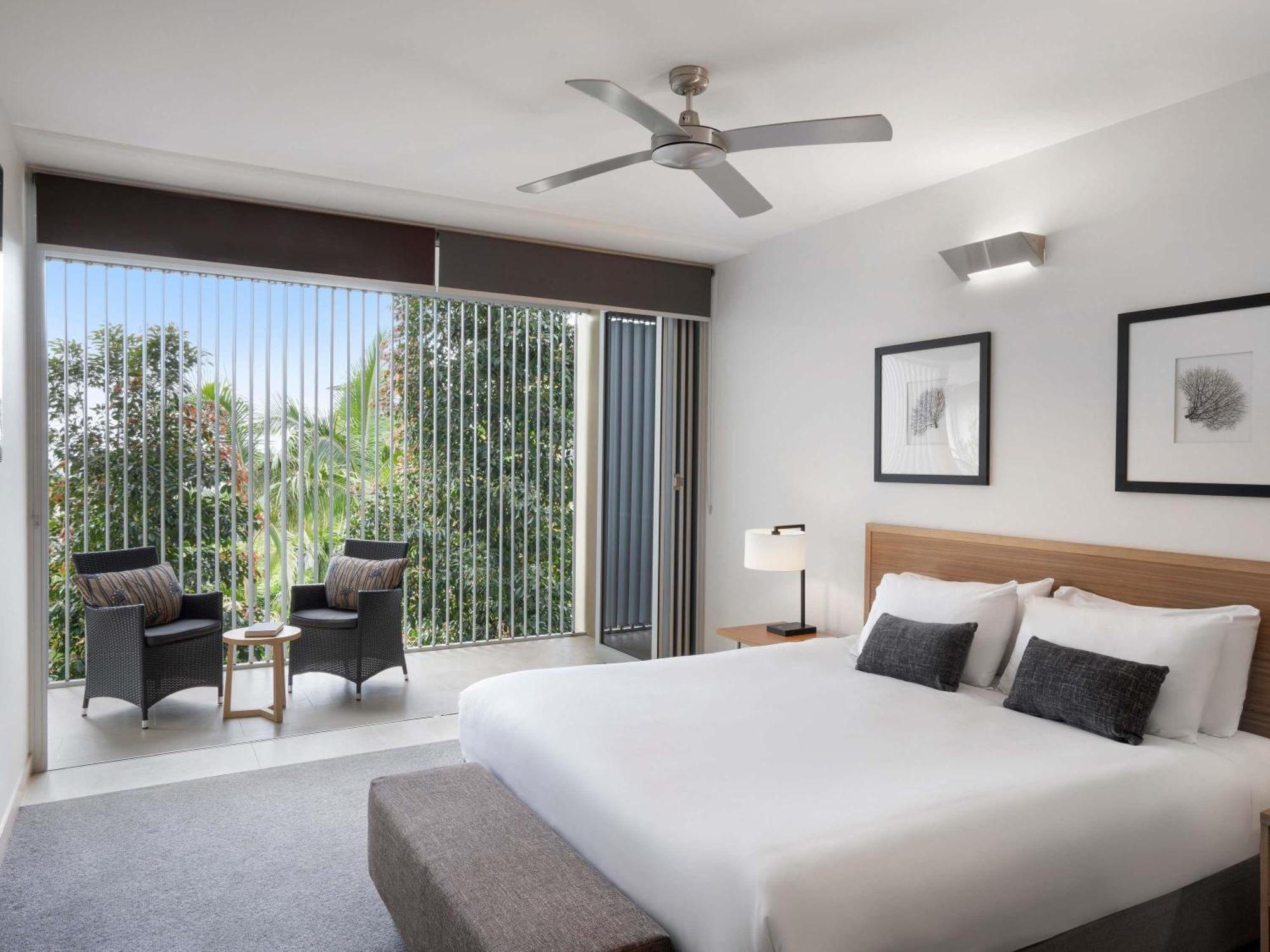 Three-Bedroom Deluxe Apartment