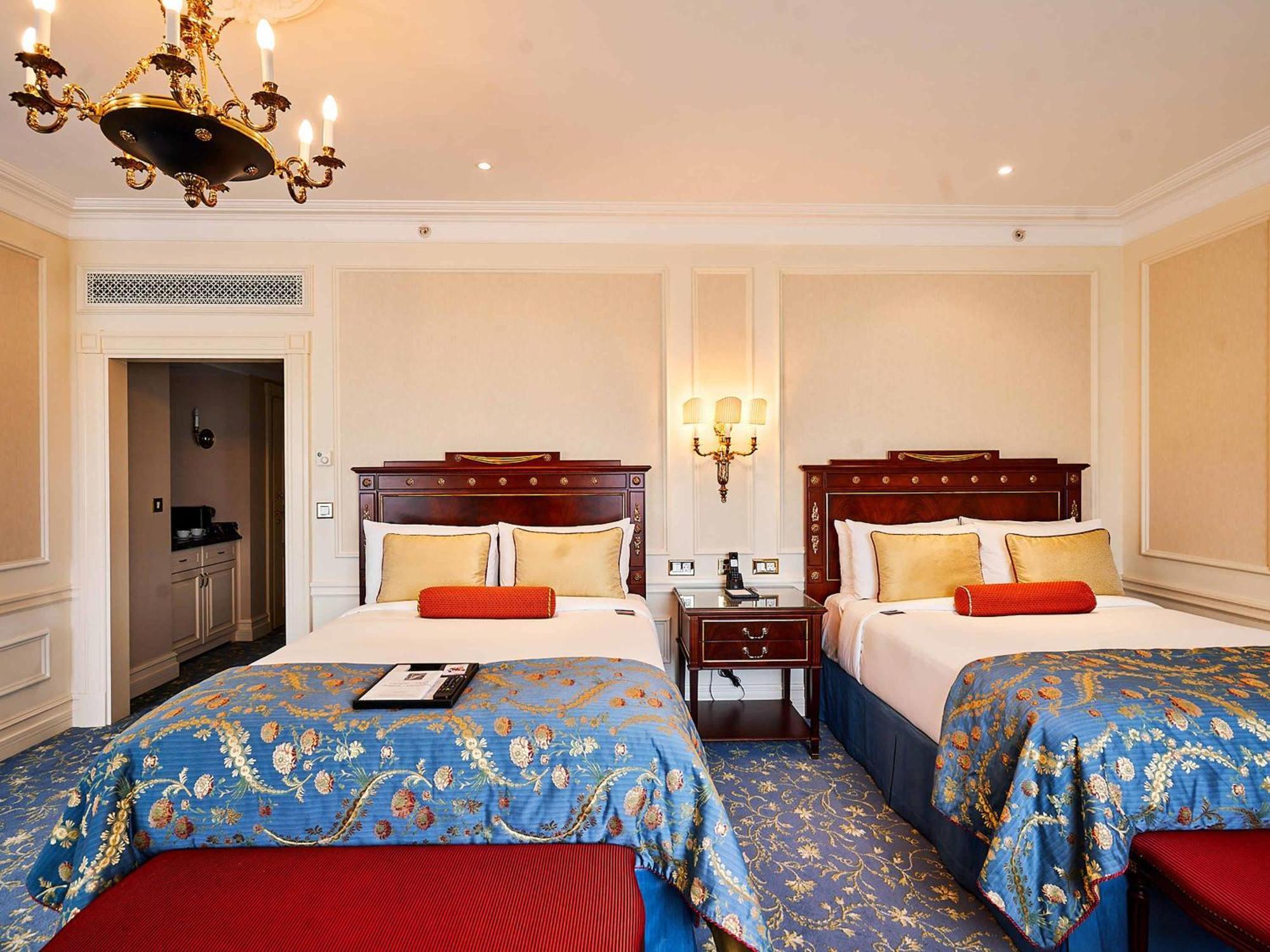 Fairmont 2 Queen Beds
