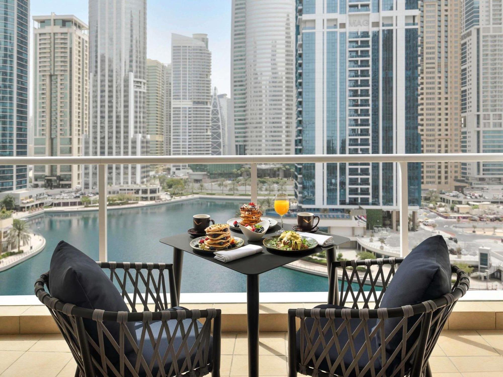 Superior King Room Lake View Includes daily access to Riva Beach Club shuttle service
