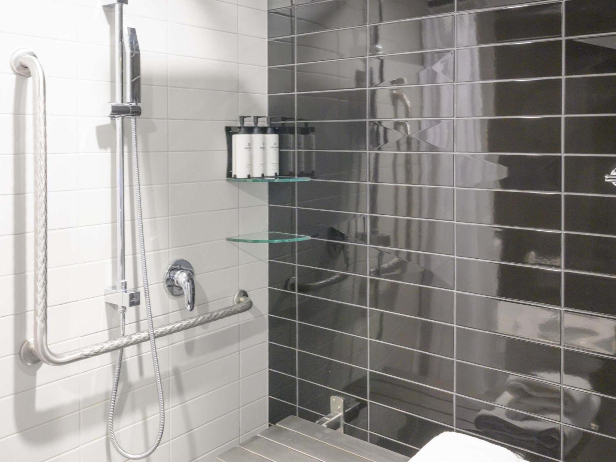 Accessible Classic Queen Room