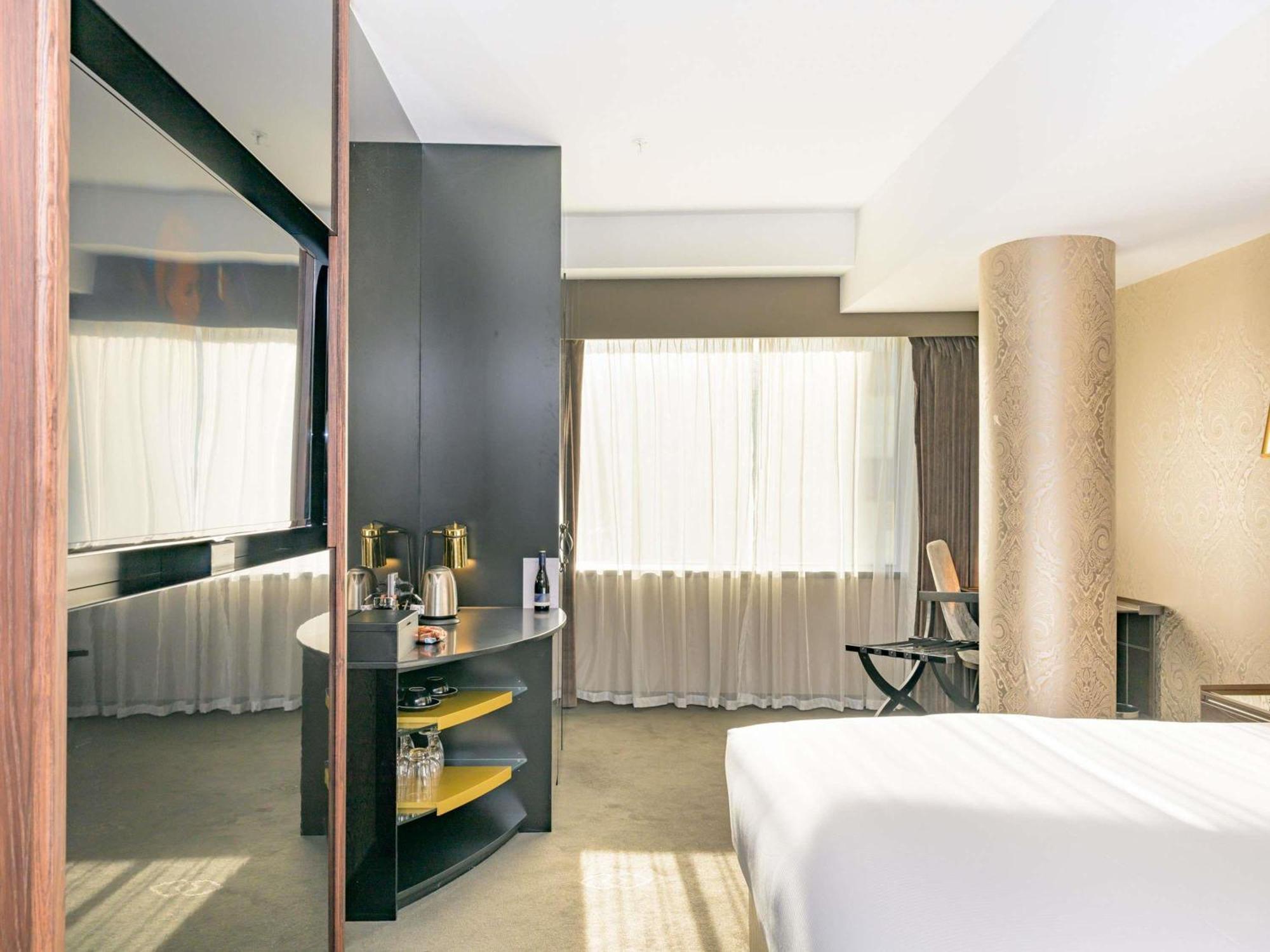 Accessible Classic Queen Room