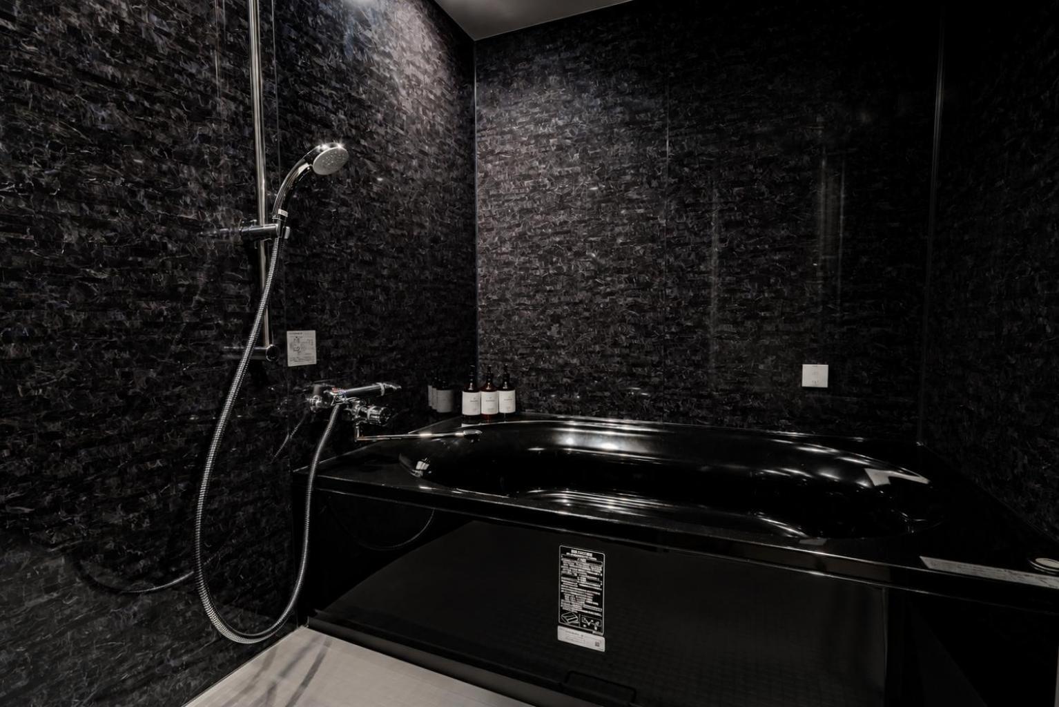 Deluxe Suite Spa Bath