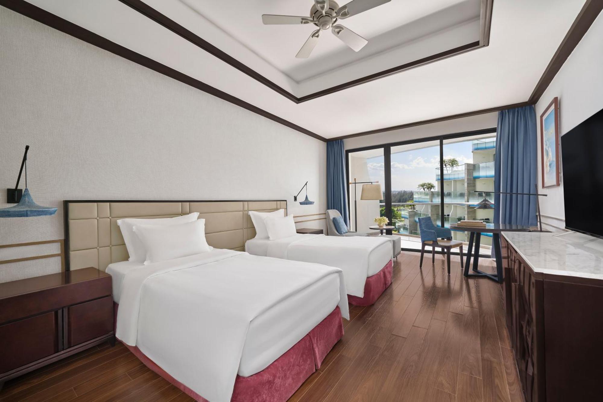 Deluxe Twin Room Balcony Garden View