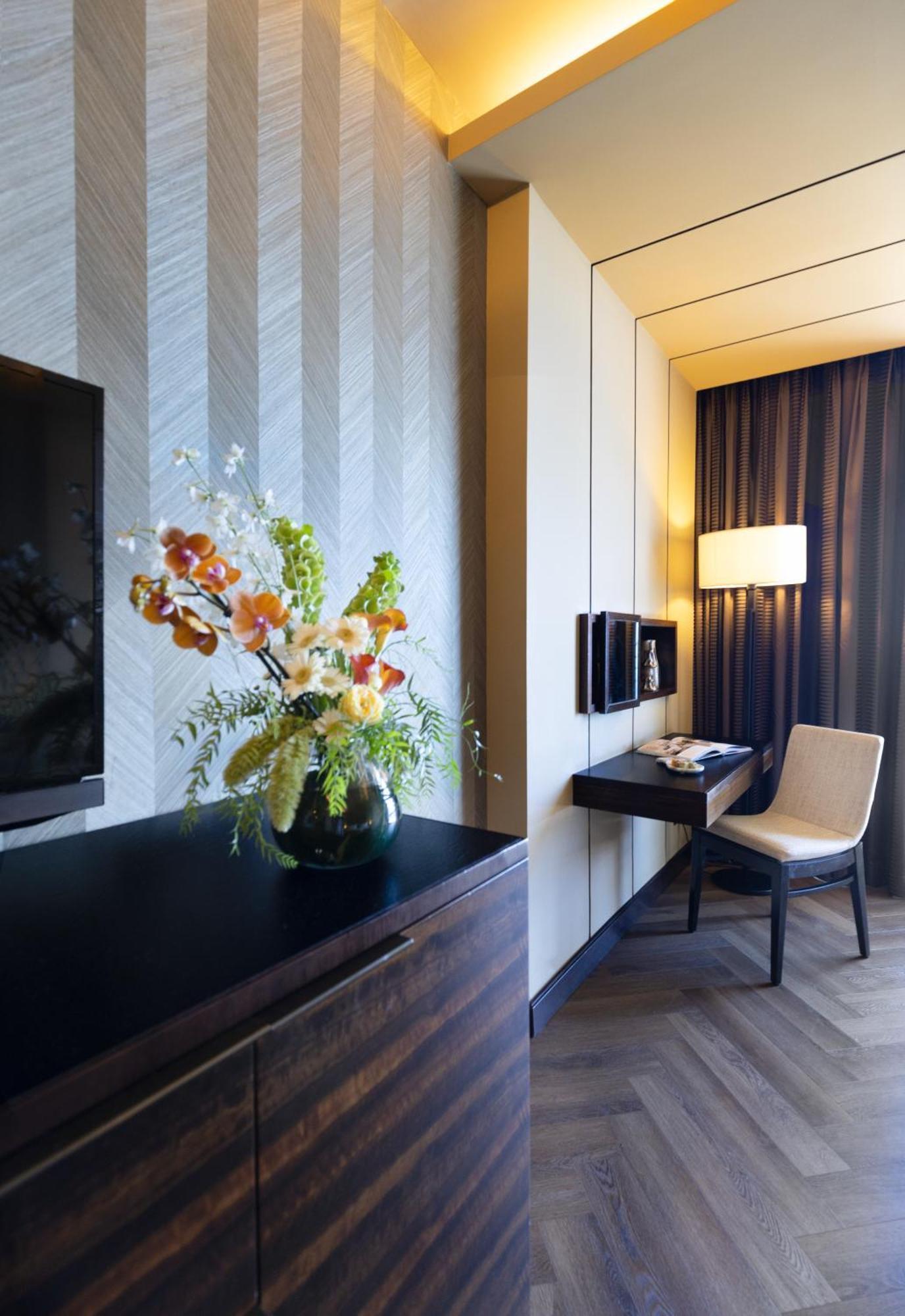 Executive Bay View