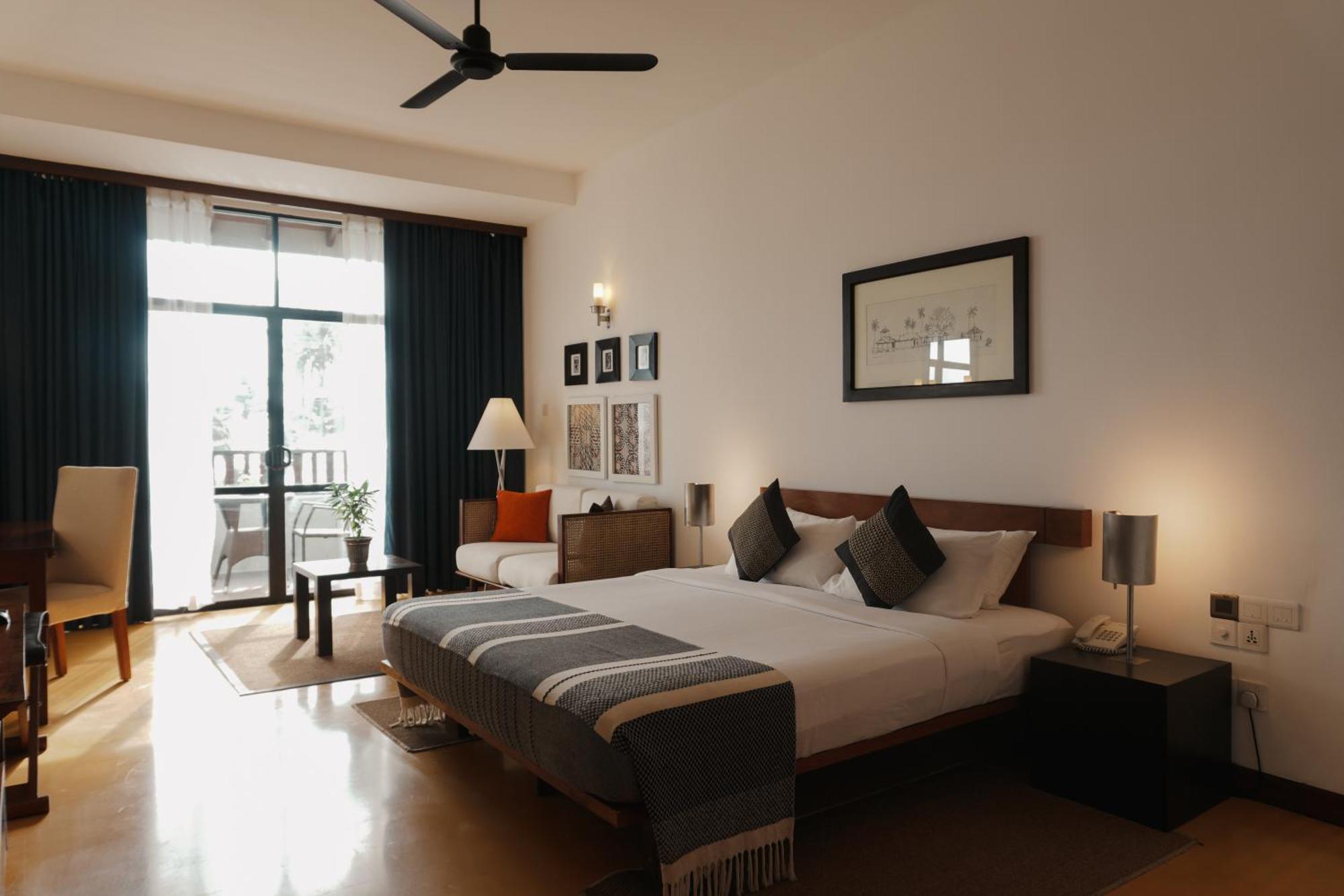 Deluxe Room Sea View – on Food Beverages