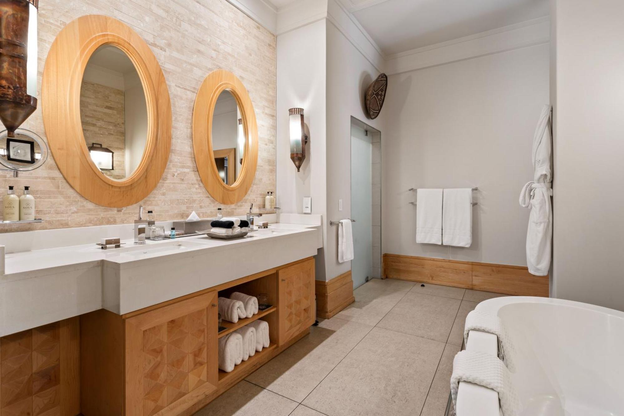Villa Luxury Suite