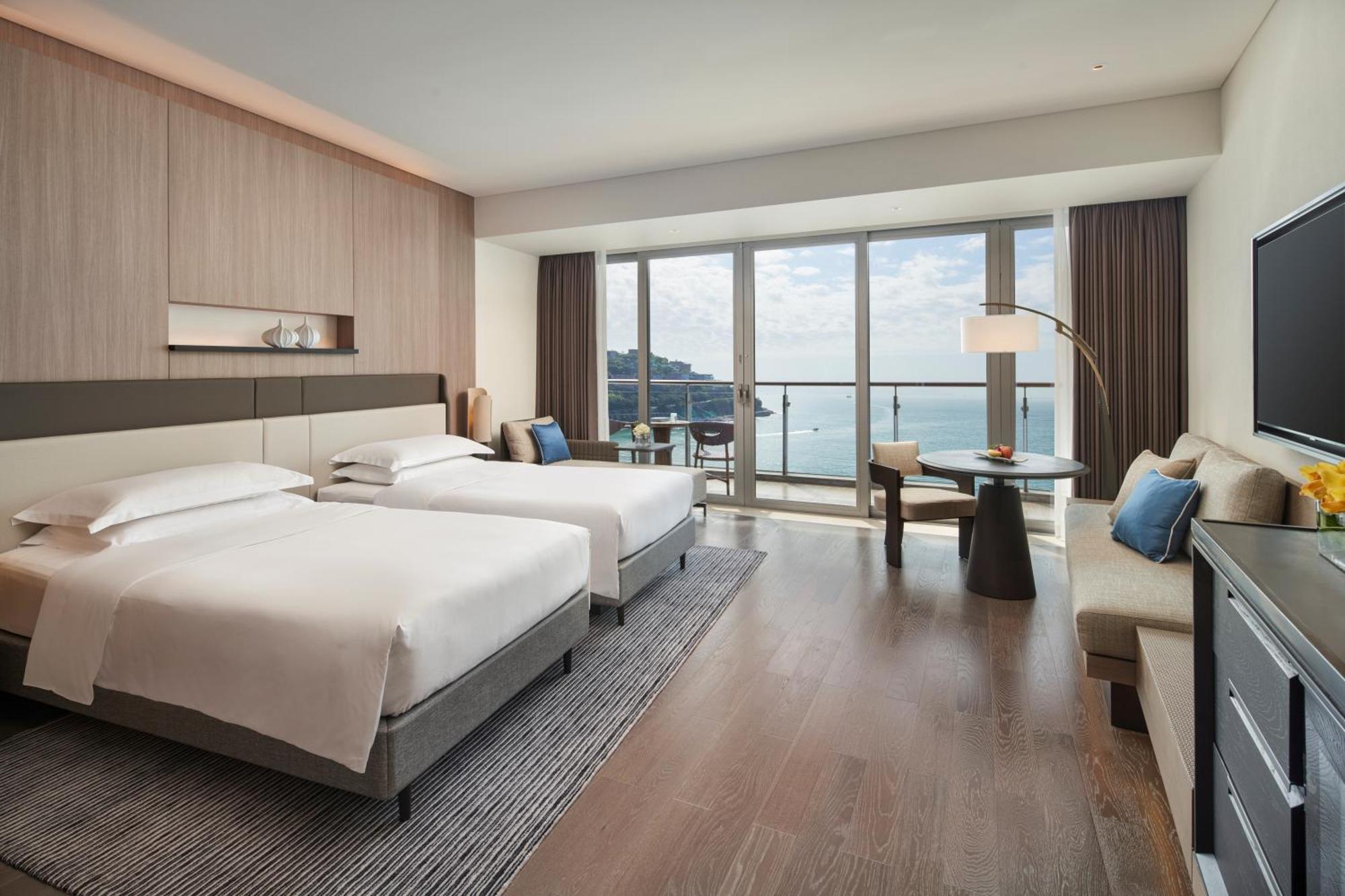 Classic Twin Room with Ocean View