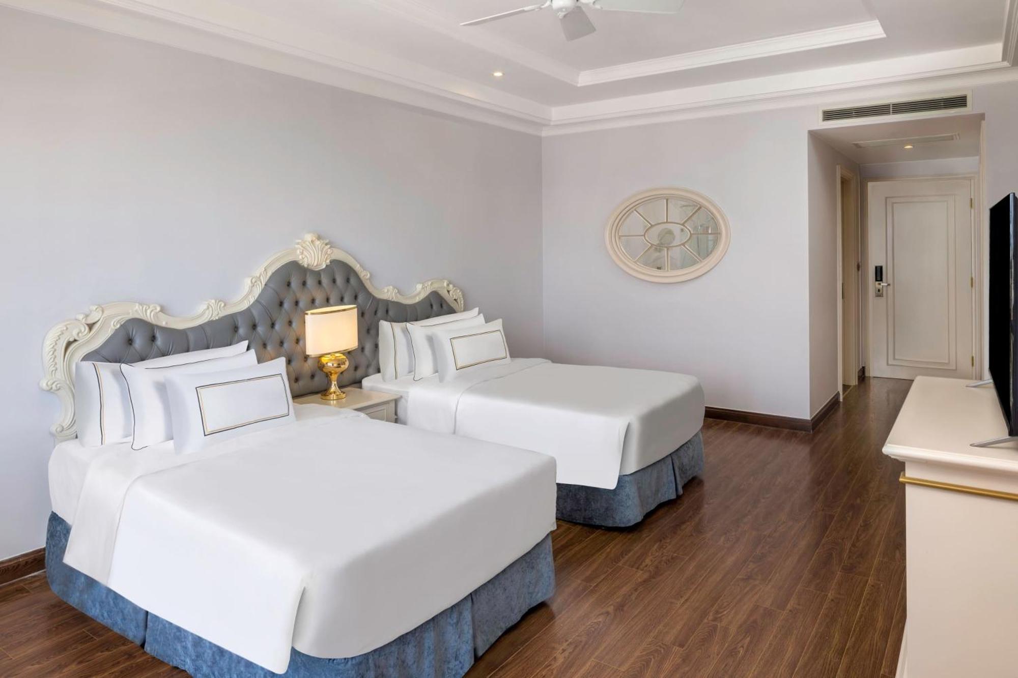 Deluxe Room City View