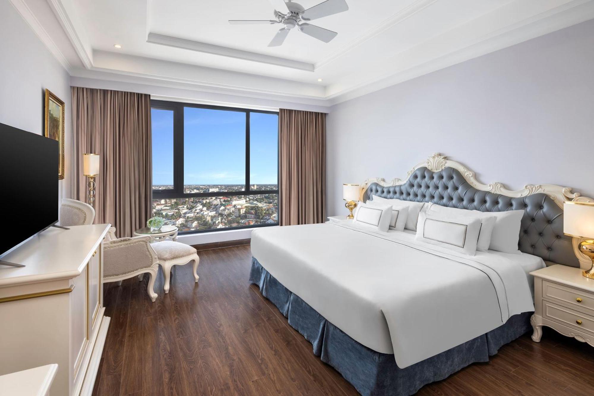 Deluxe Room City View