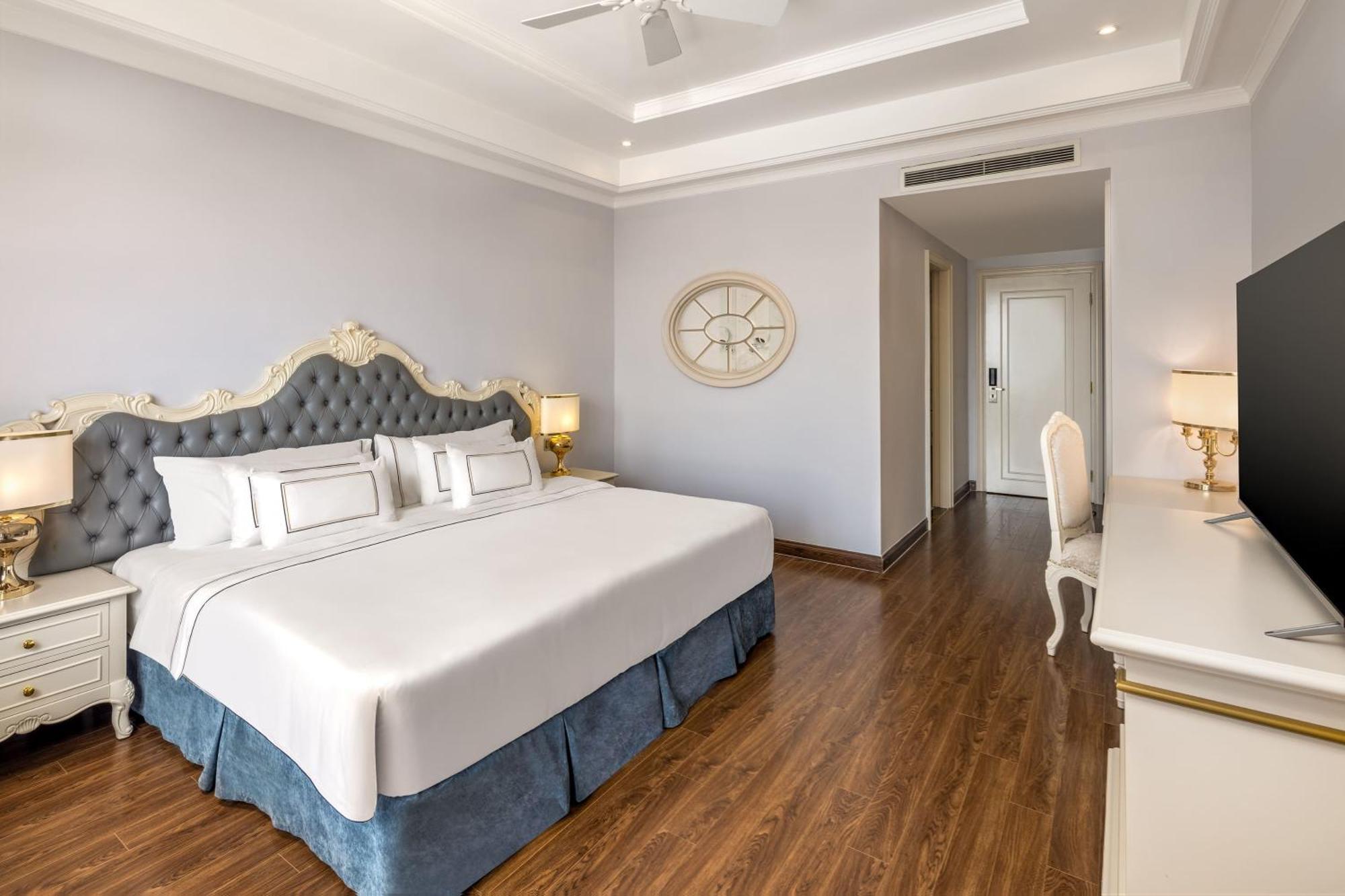 Deluxe Room City View