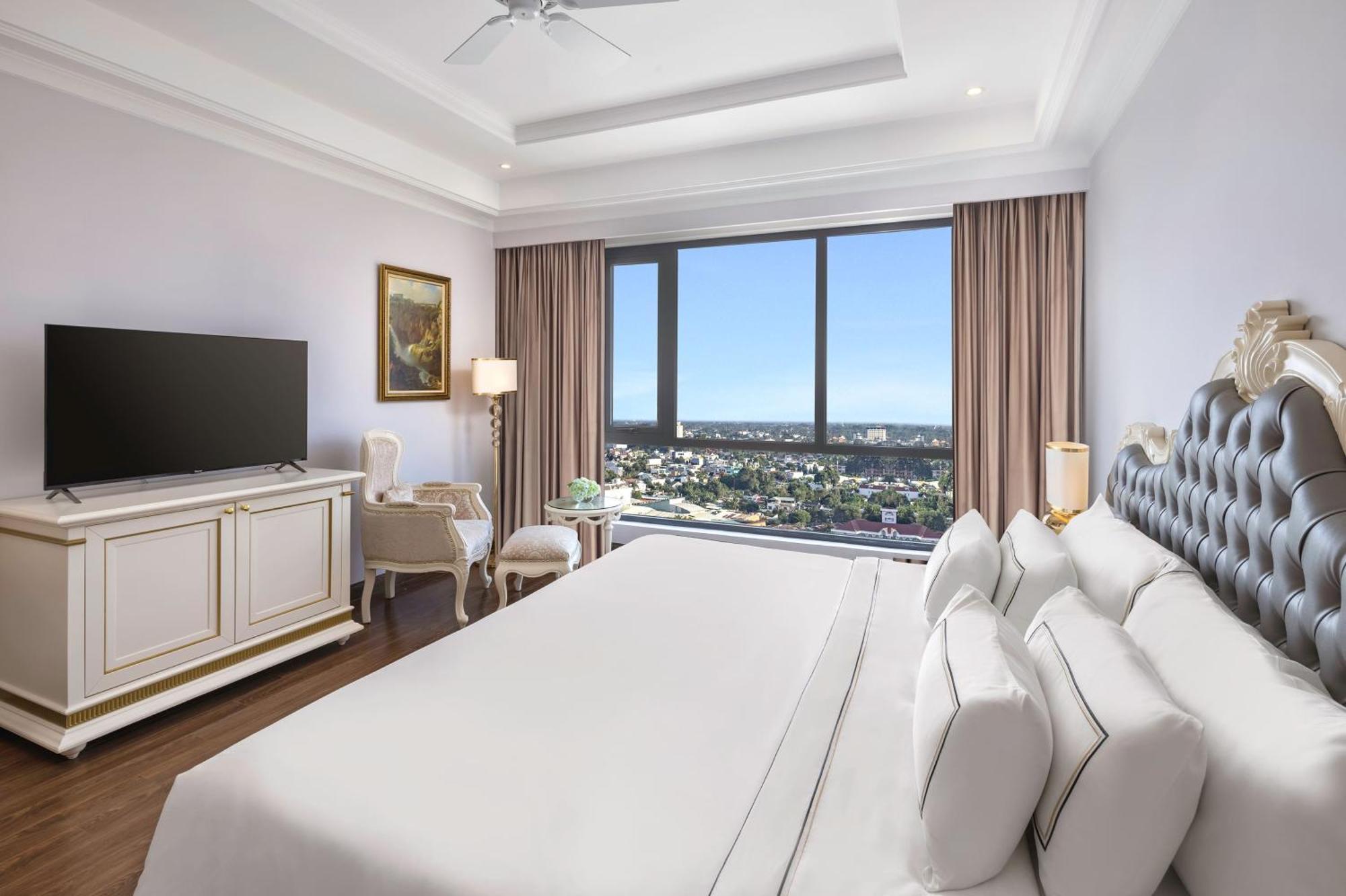 Deluxe Room City View