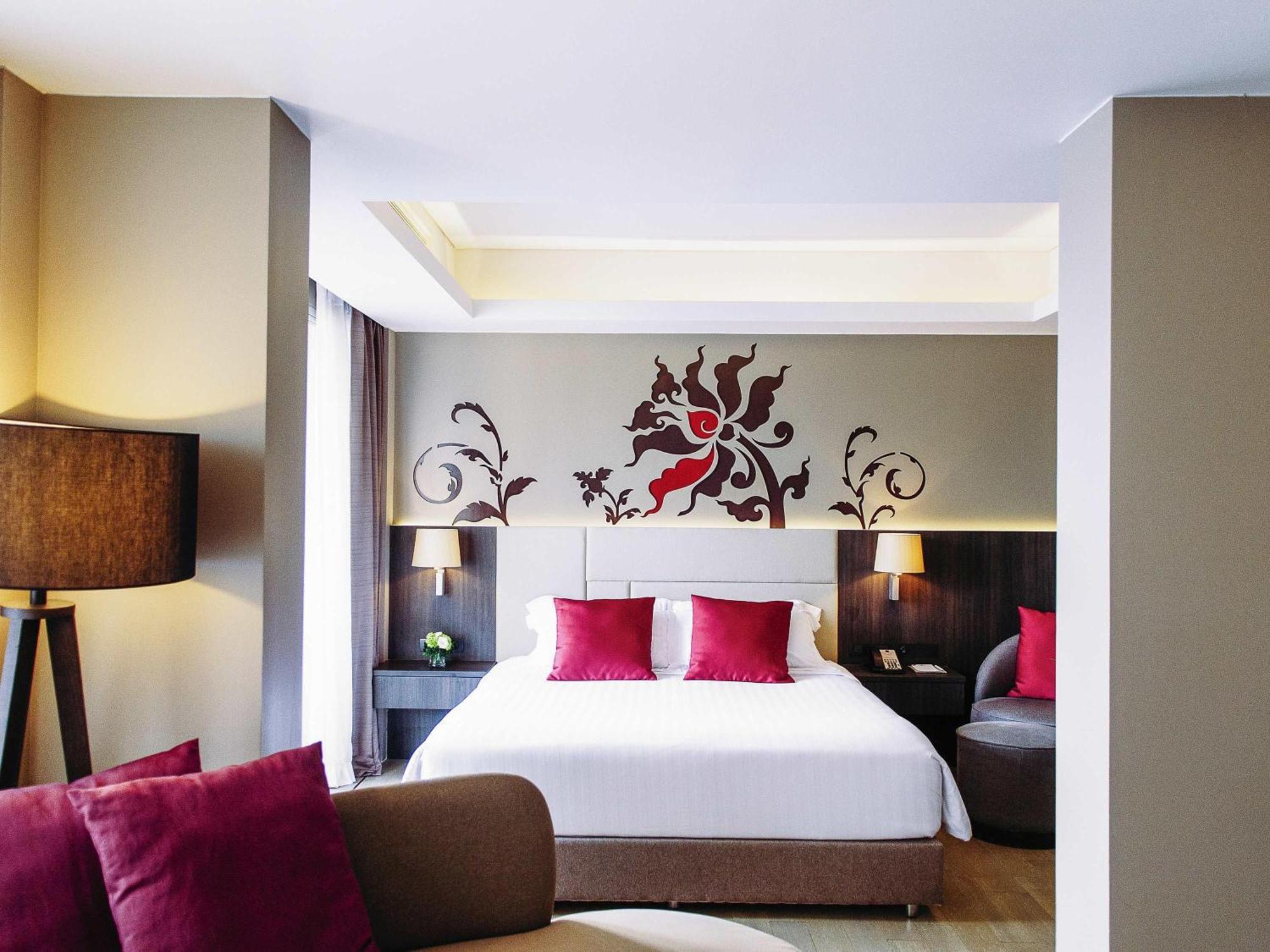 Superior King Suite