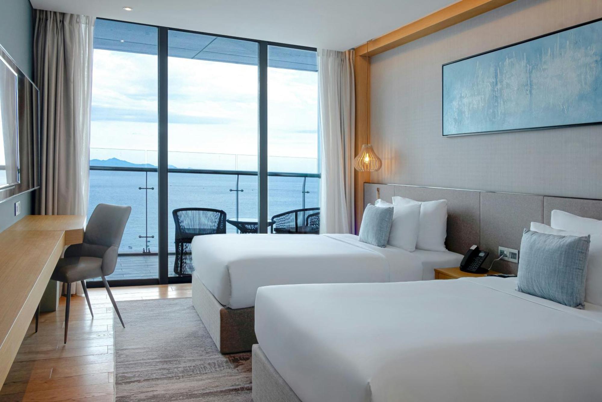 Superior Twin Room Balcony Ocean View