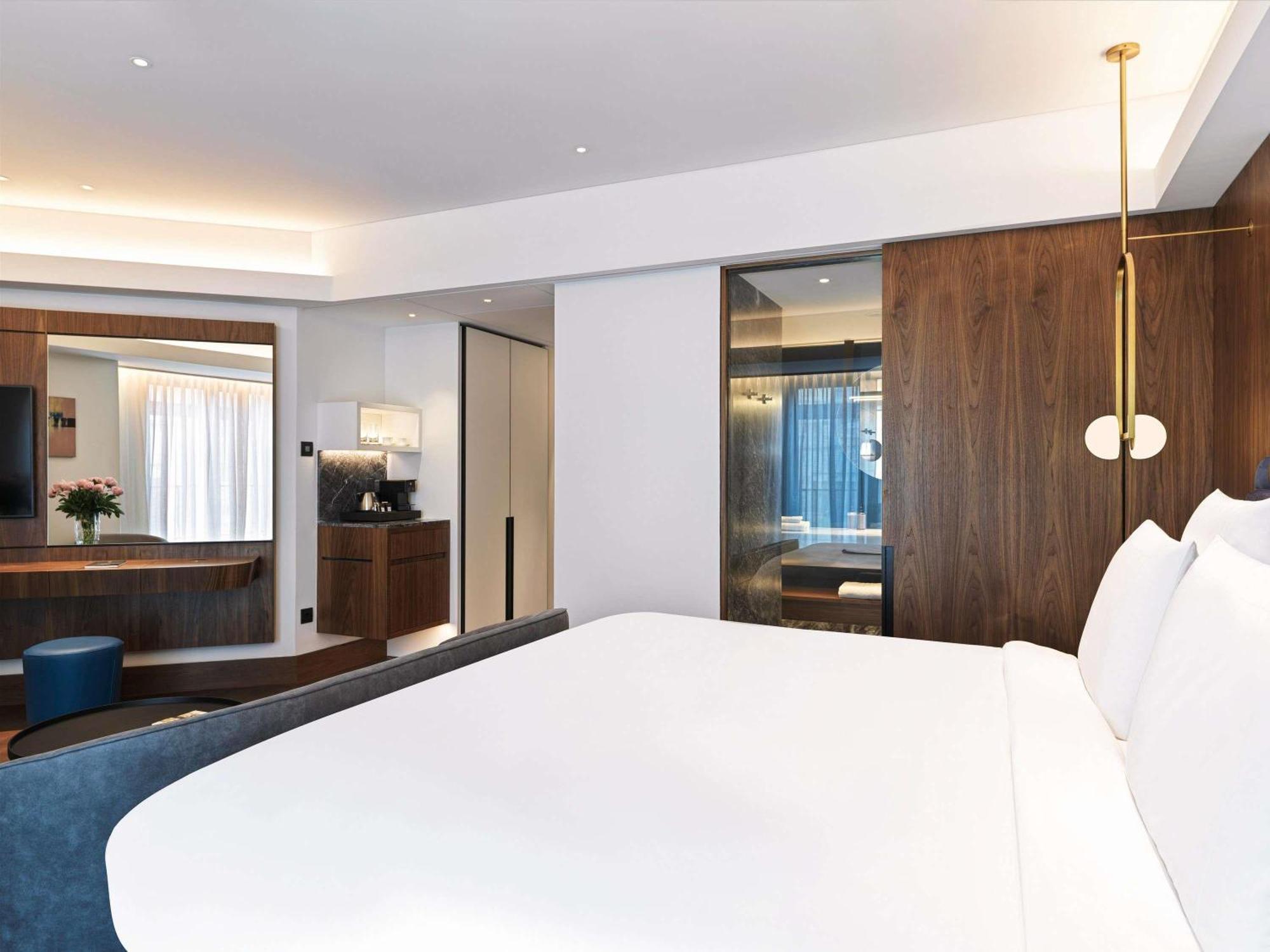 Junior Suite King