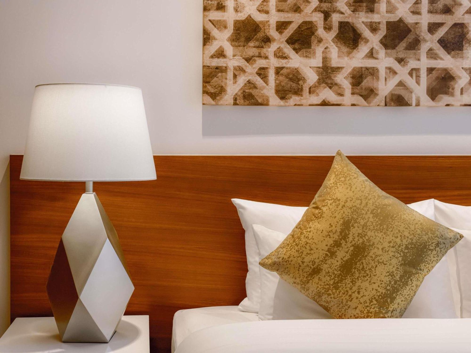 Dubai Suite