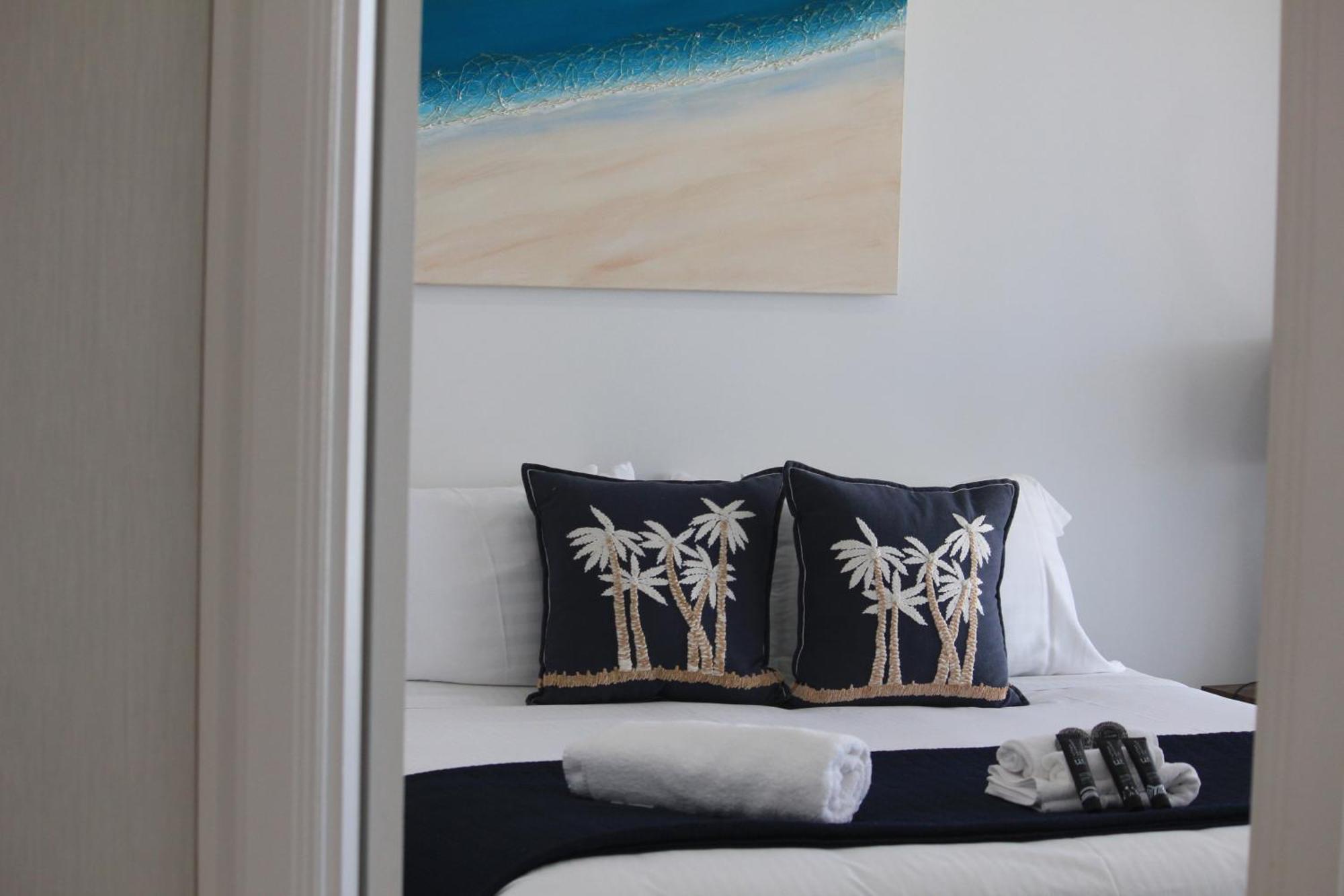 Two-Bedroom Apartment Ocean View