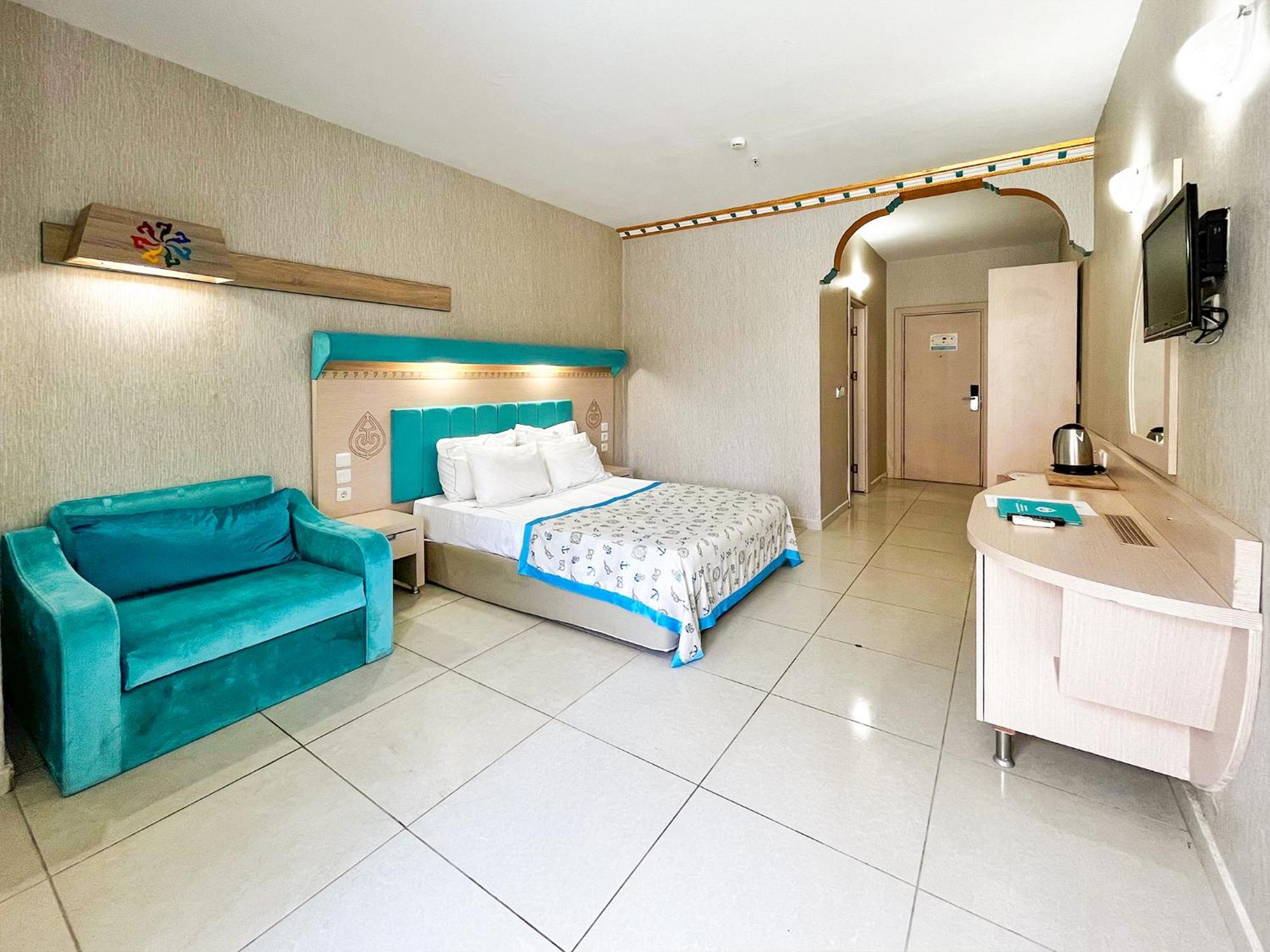 Double or Twin Room Pool View