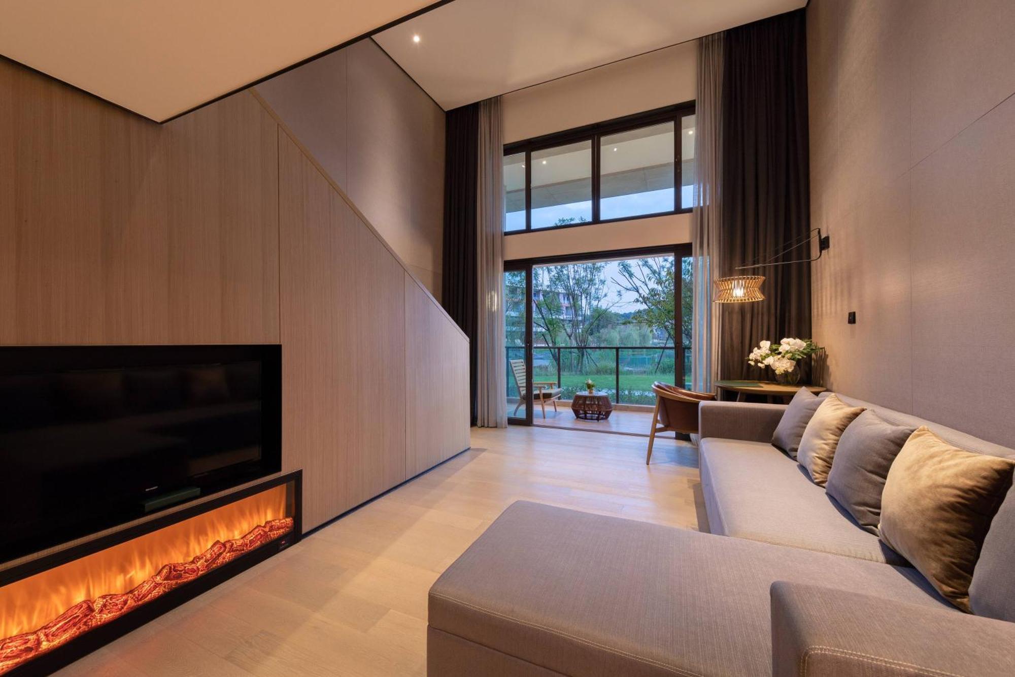 The Level Duplex Room Lake View