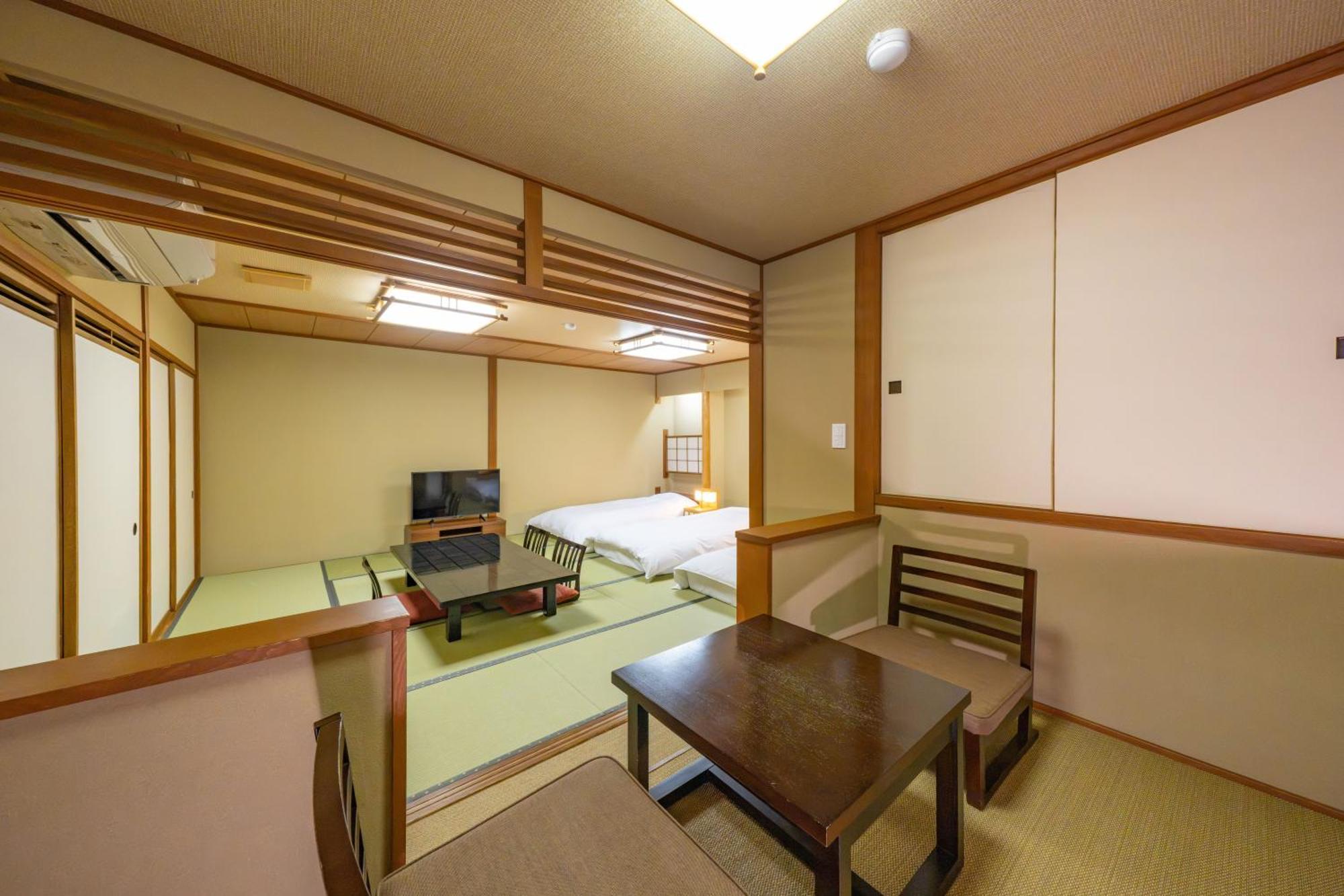 Japanese-Style Room