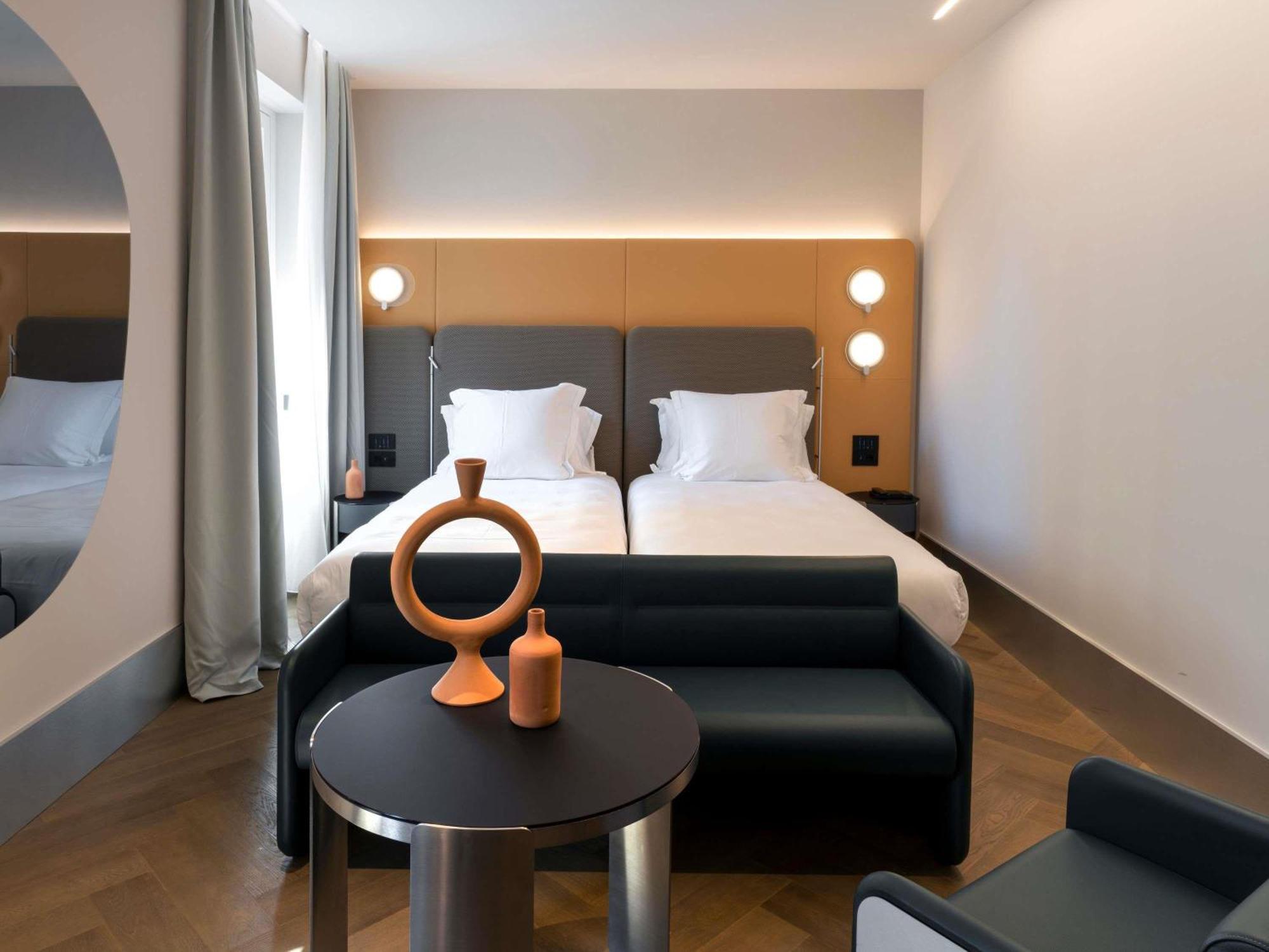 Deluxe Queen Room Bay View