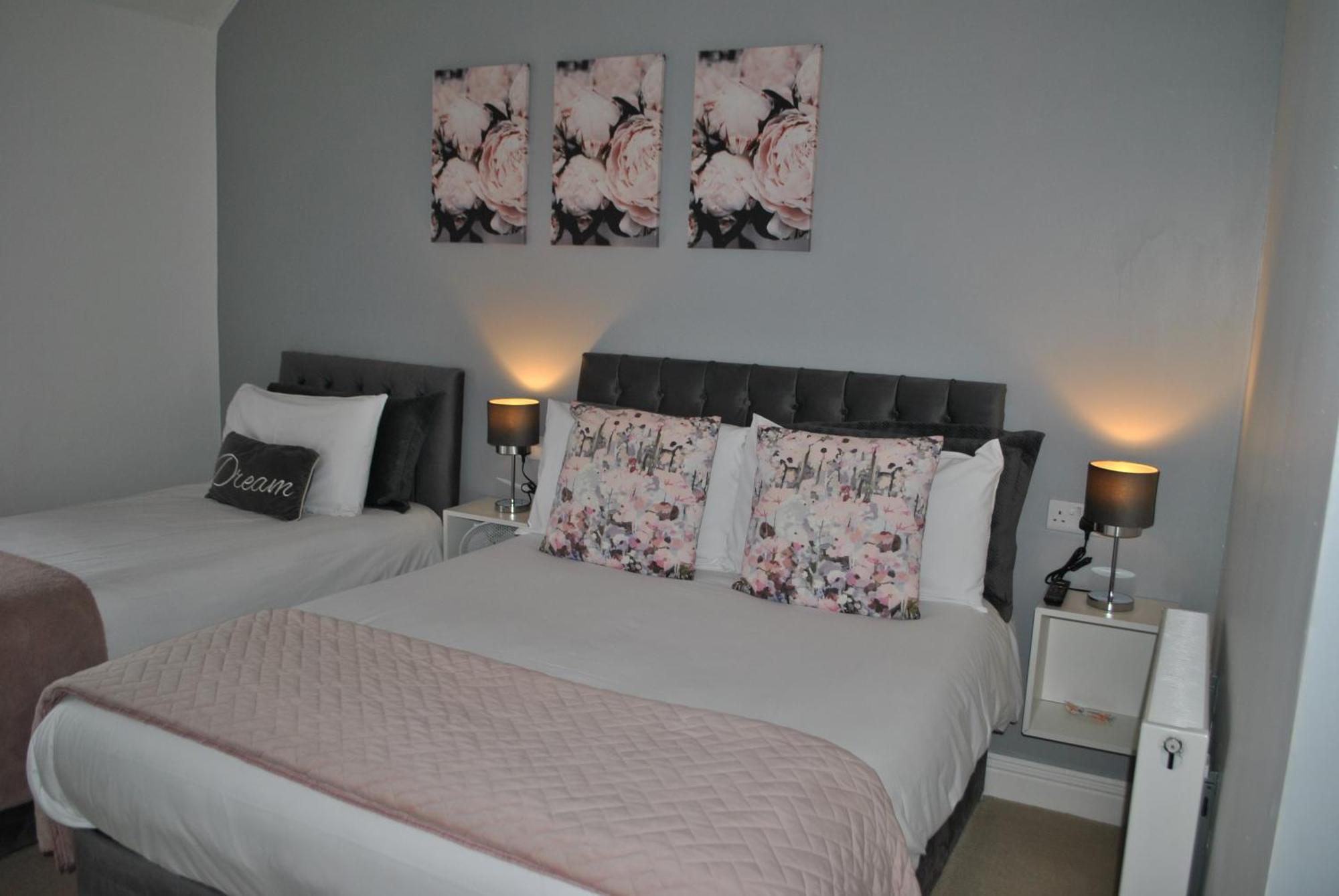 Deluxe Family Room