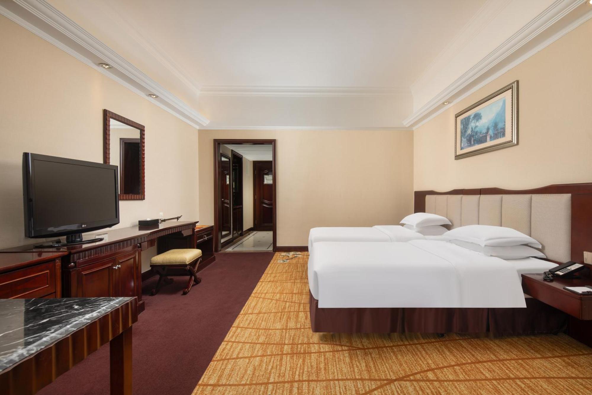 Superior Queen Room