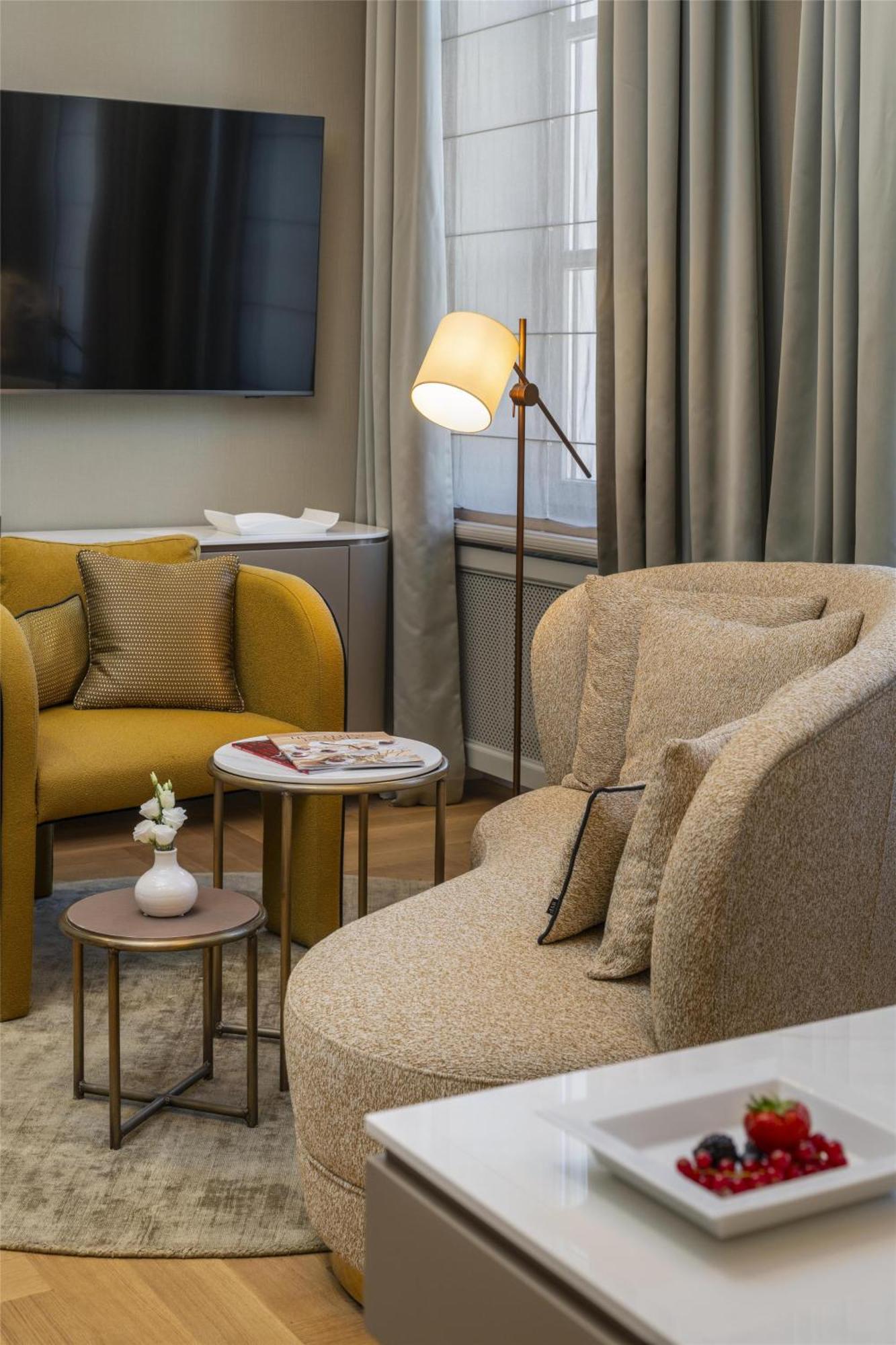 Palais View Room