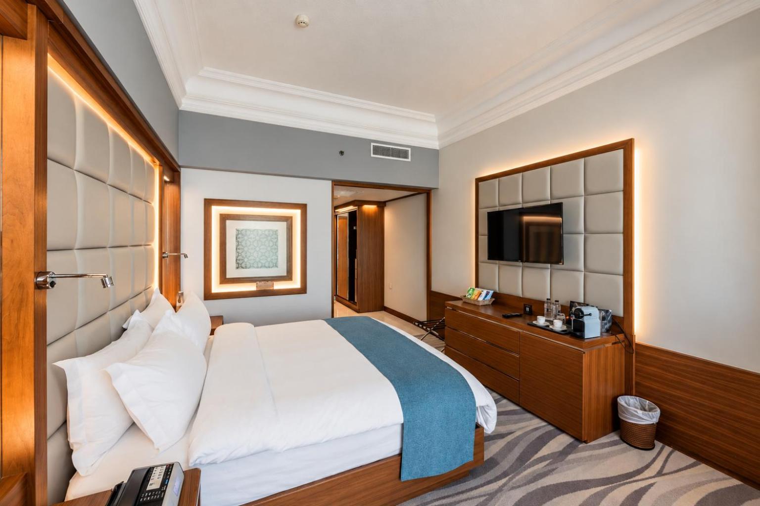 Executive King Room
