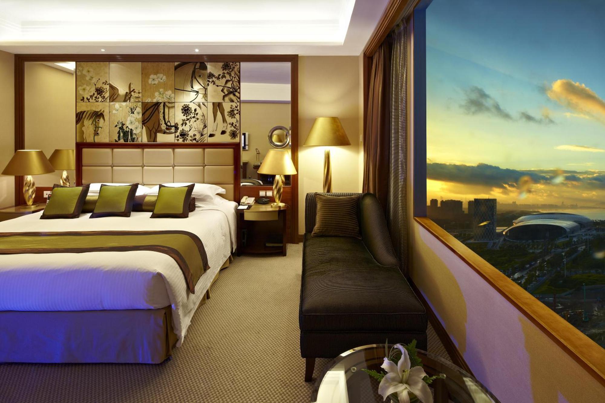 Deluxe Room King