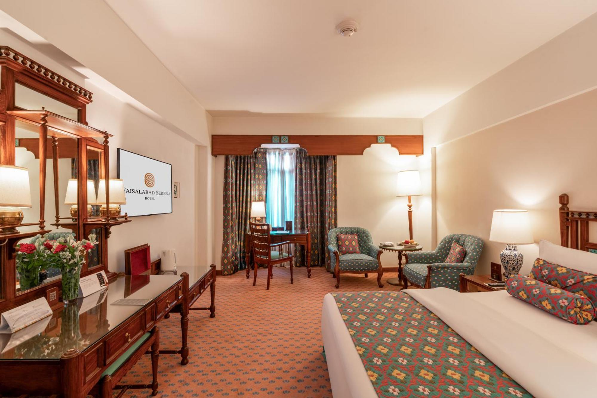 Premier Room