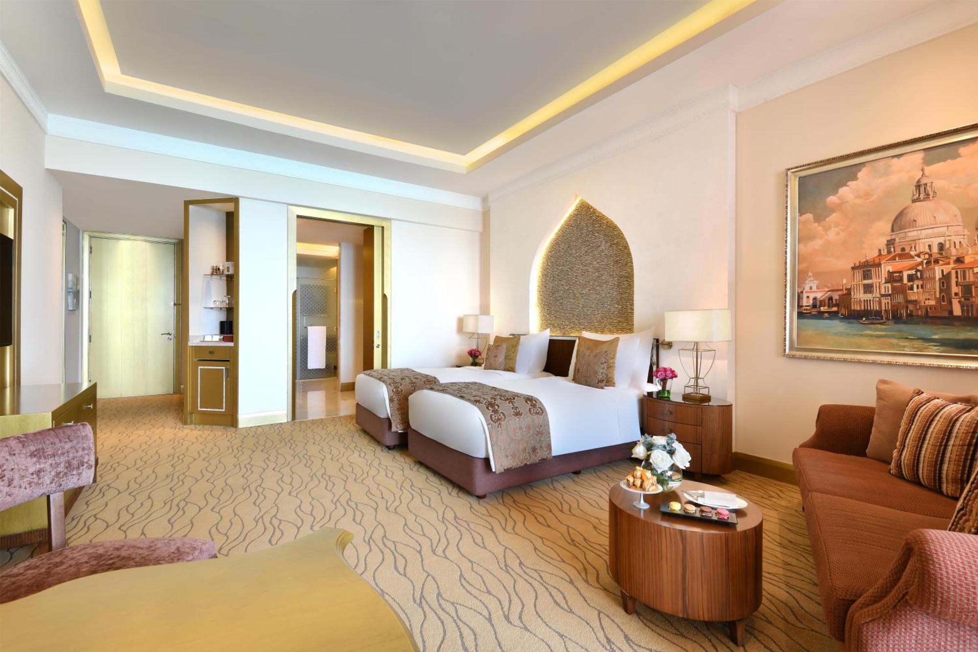 Deluxe Pearl View Room Twin