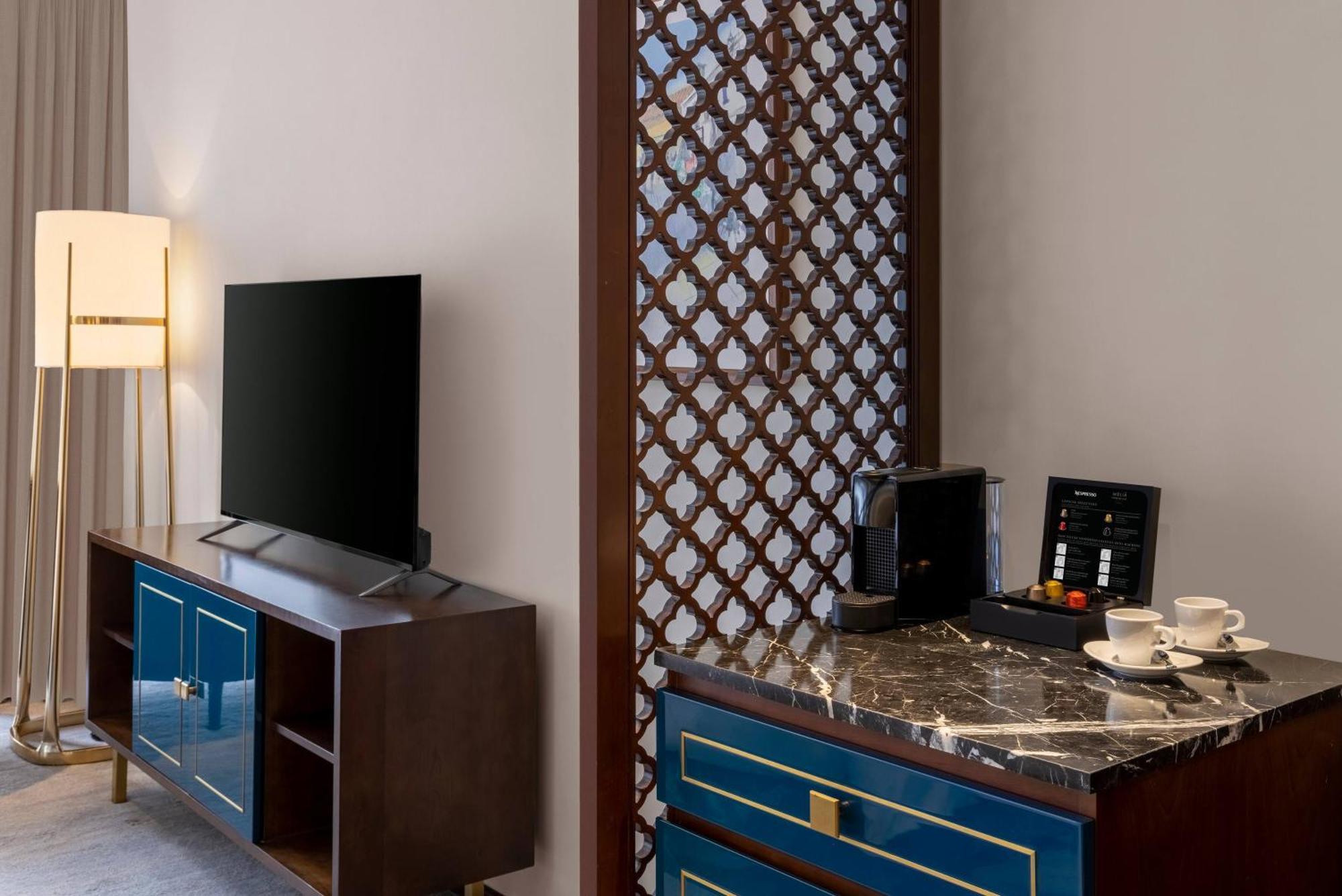 The Level Deluxe Room Executive Lounge Access