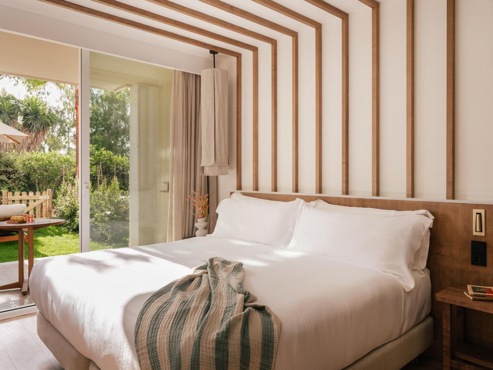 Extra ME Junior Suite Private Garden