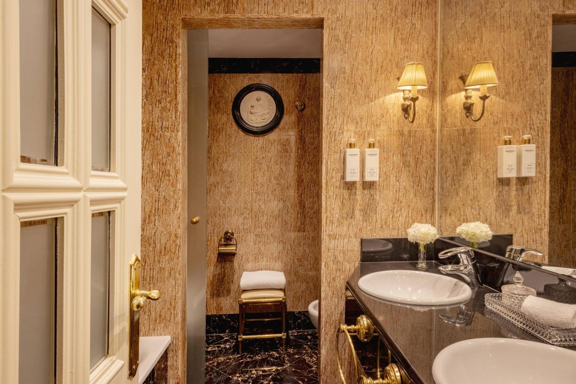 Premier Room