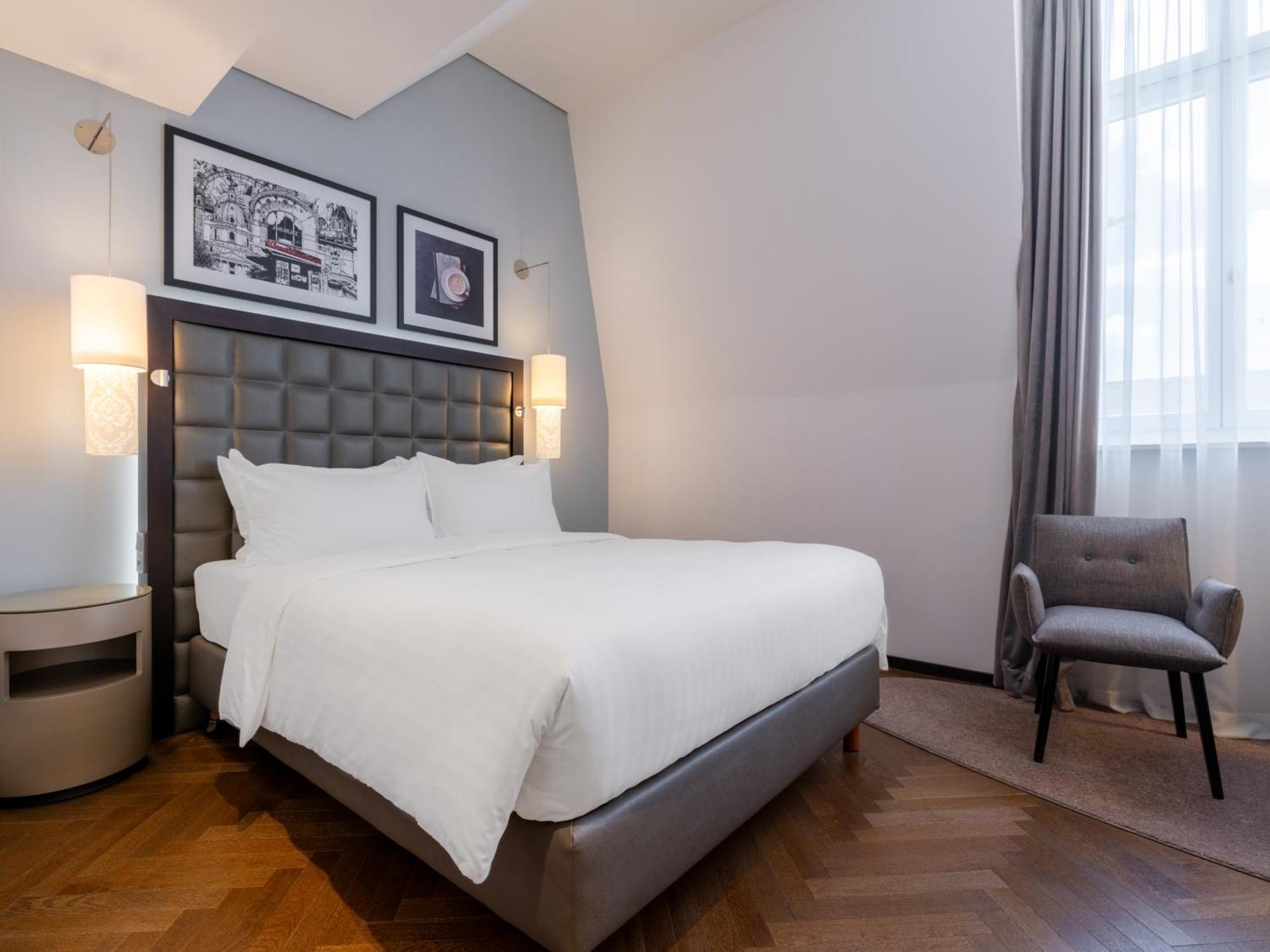 Superior Queen Room
