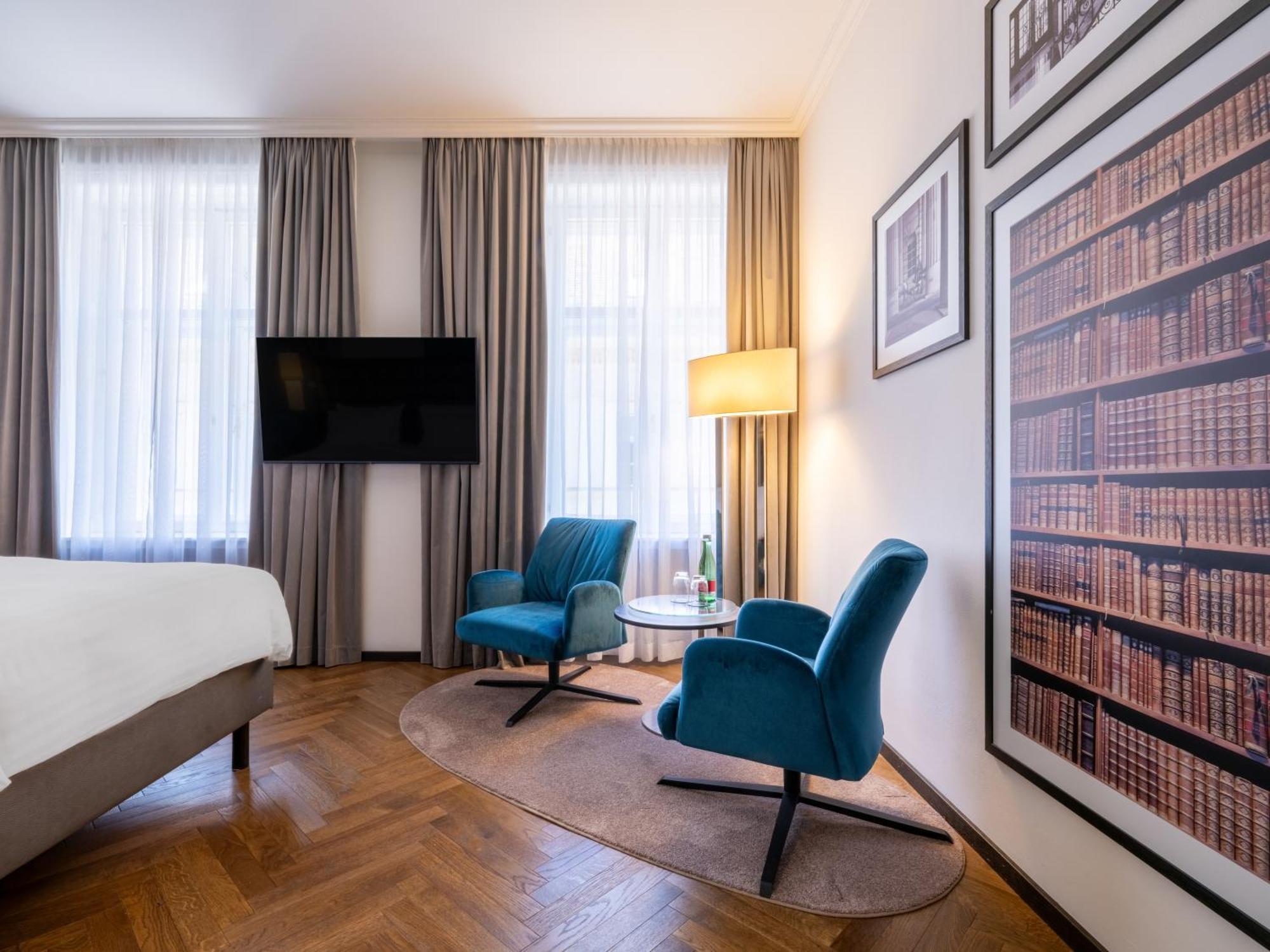 Deluxe Double or Twin Room