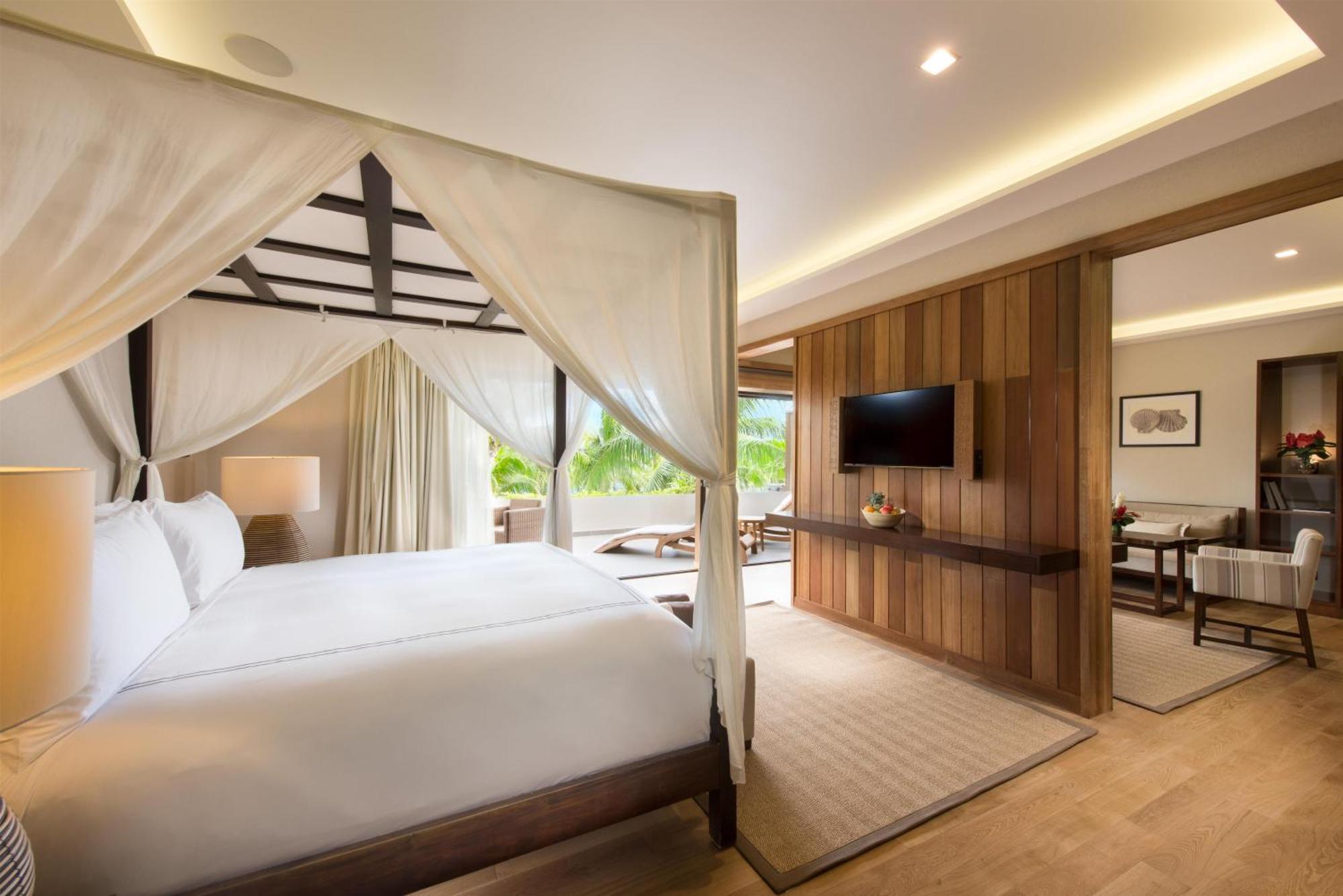 King Suite Lagoon View