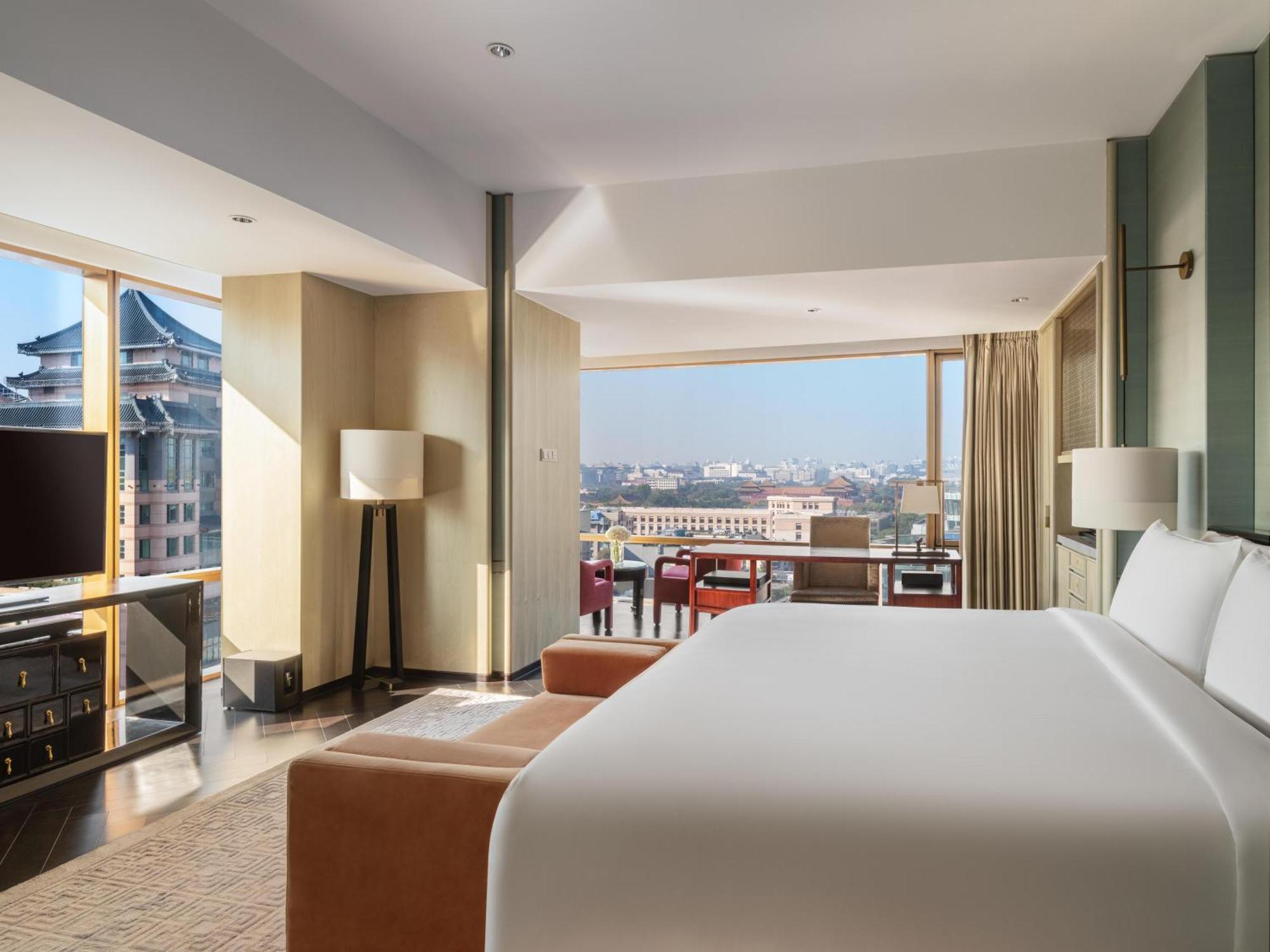 Premier King Room Panoramic View
