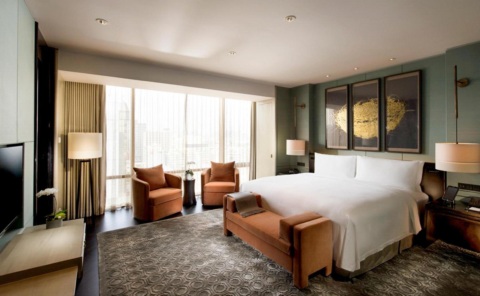 Deluxe King Suite