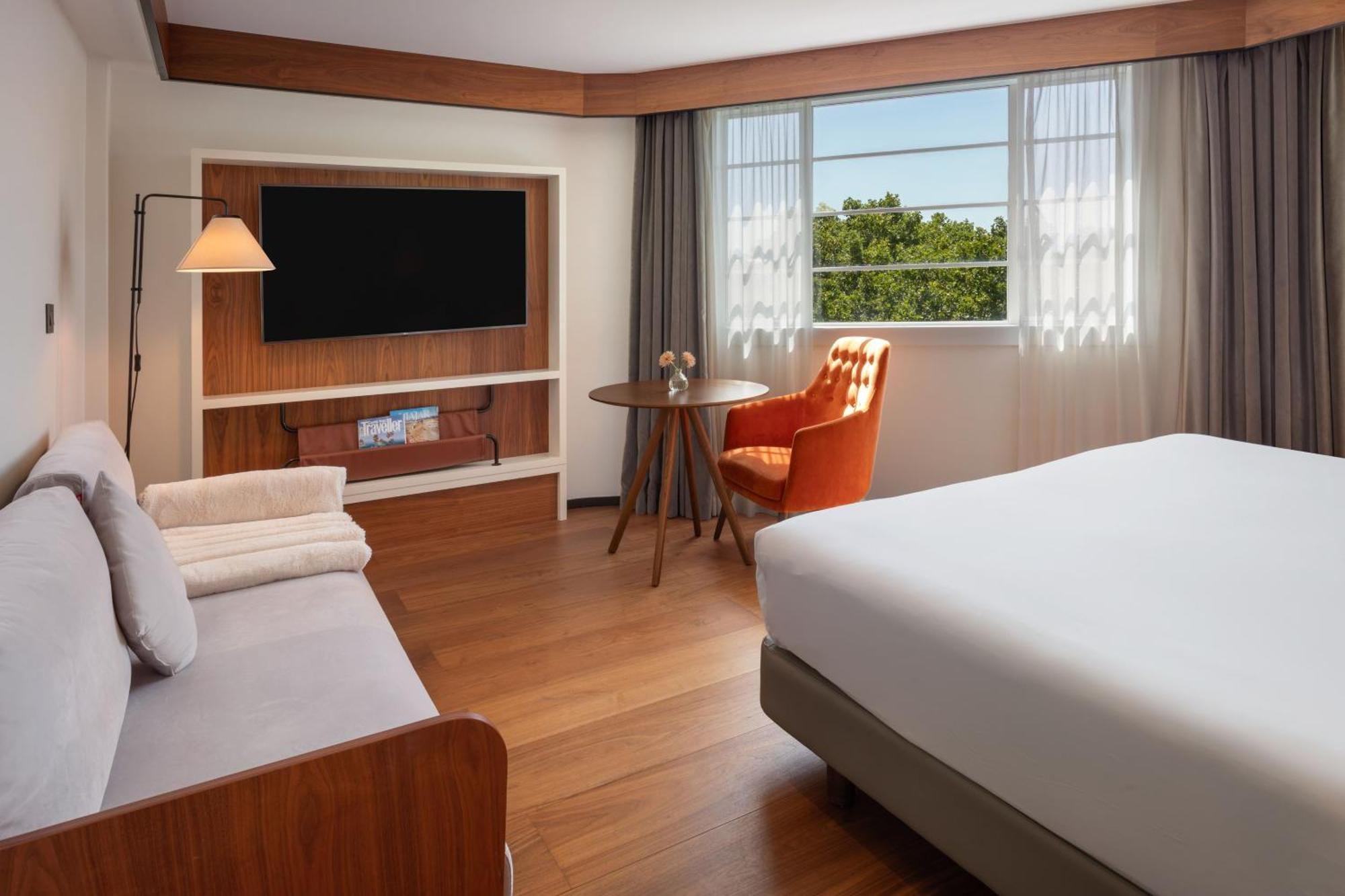 The Level Grand Premium Room Executive Lounge Access