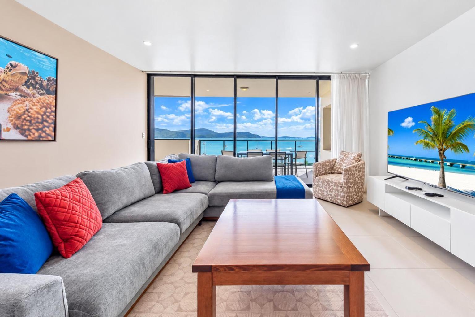 Deluxe One-Bedroom Apartment Ocean View