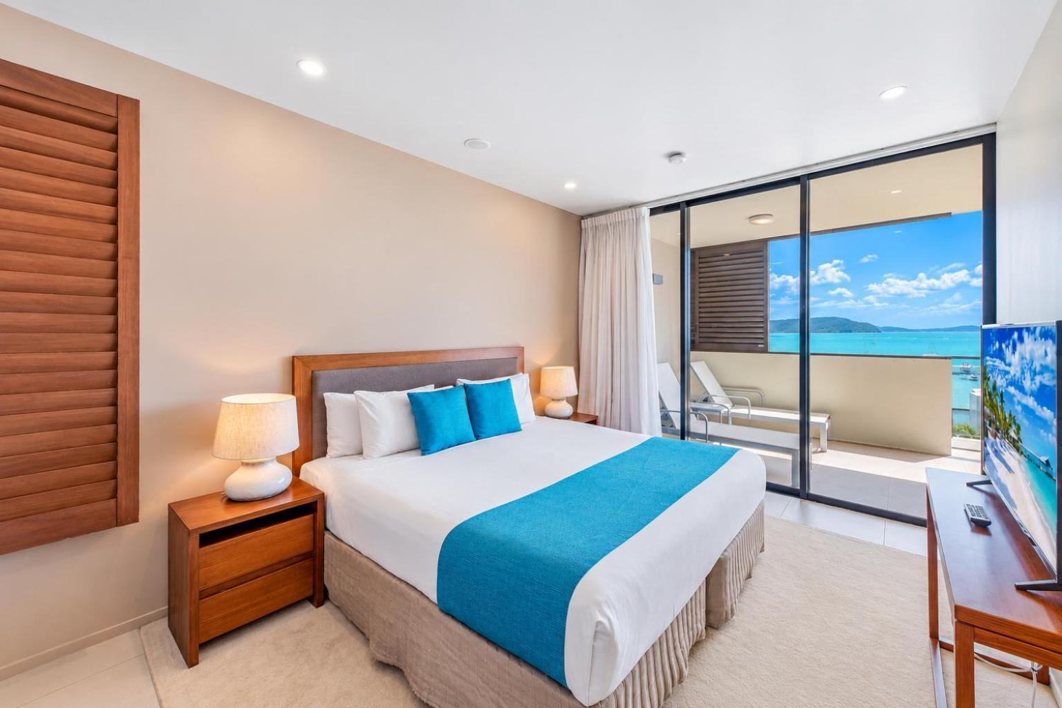 Deluxe One-Bedroom Apartment Ocean View