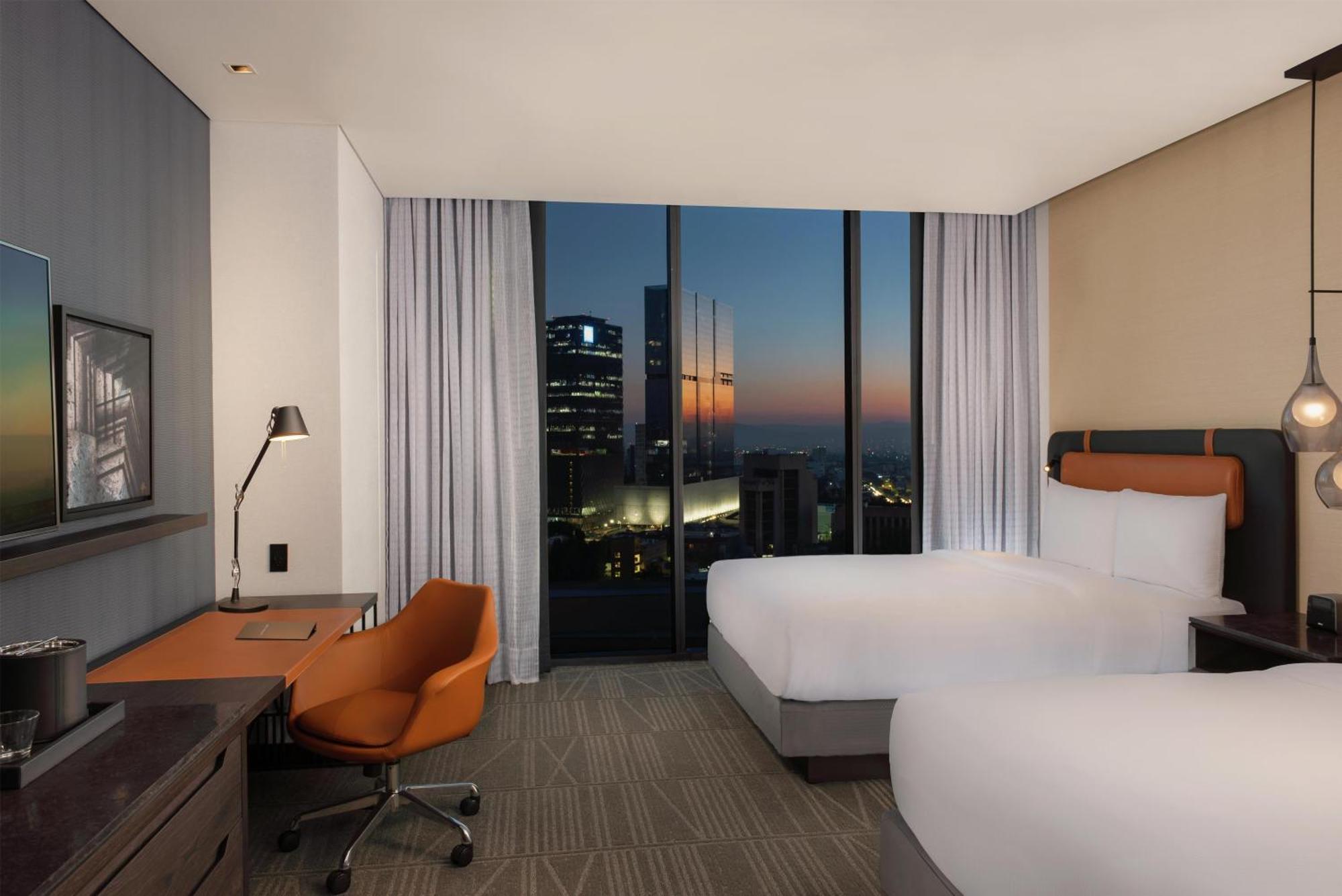 Queen Room Two Queen Beds City View