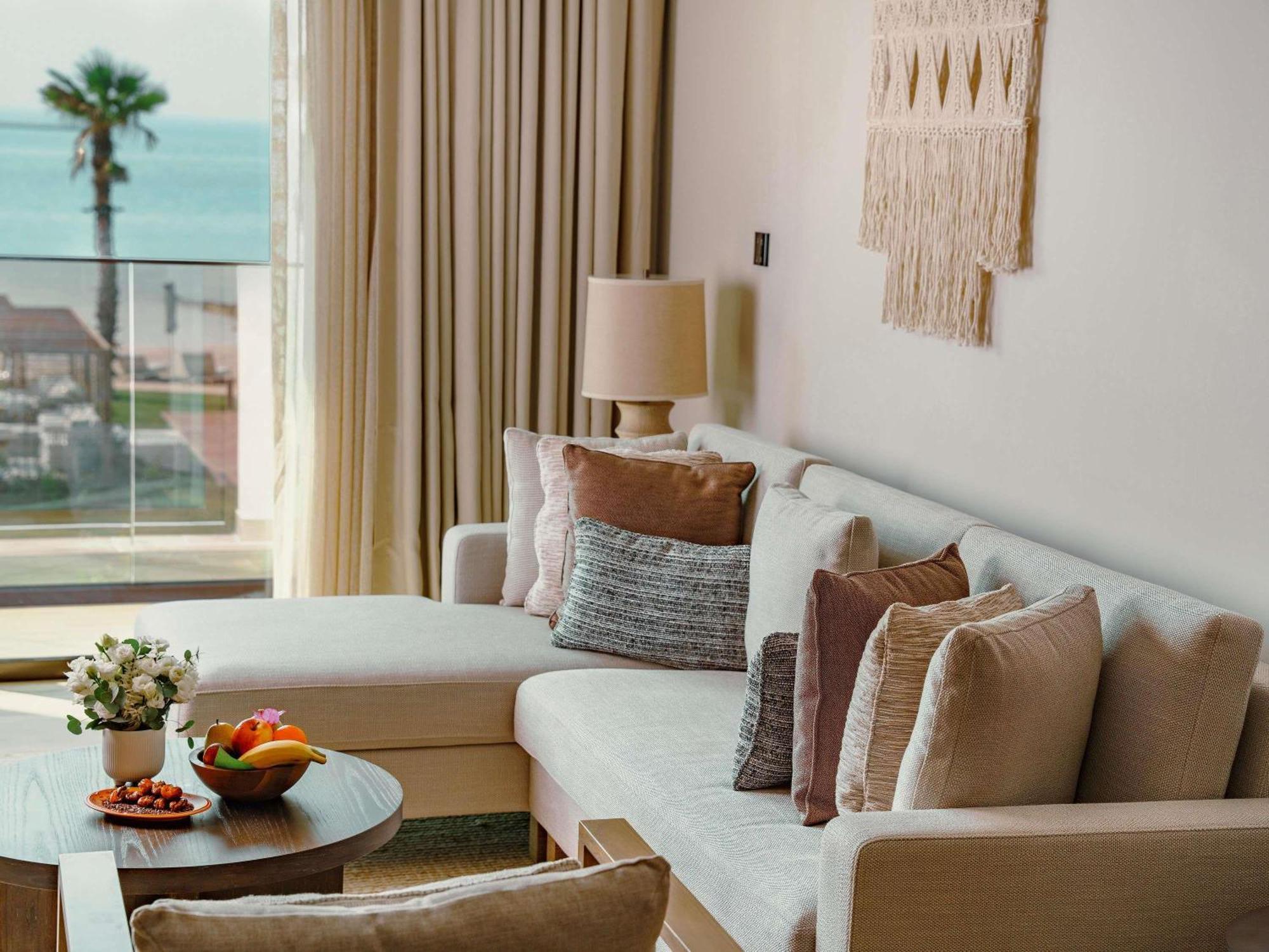 One-Bedroom Family Suite Ocean View