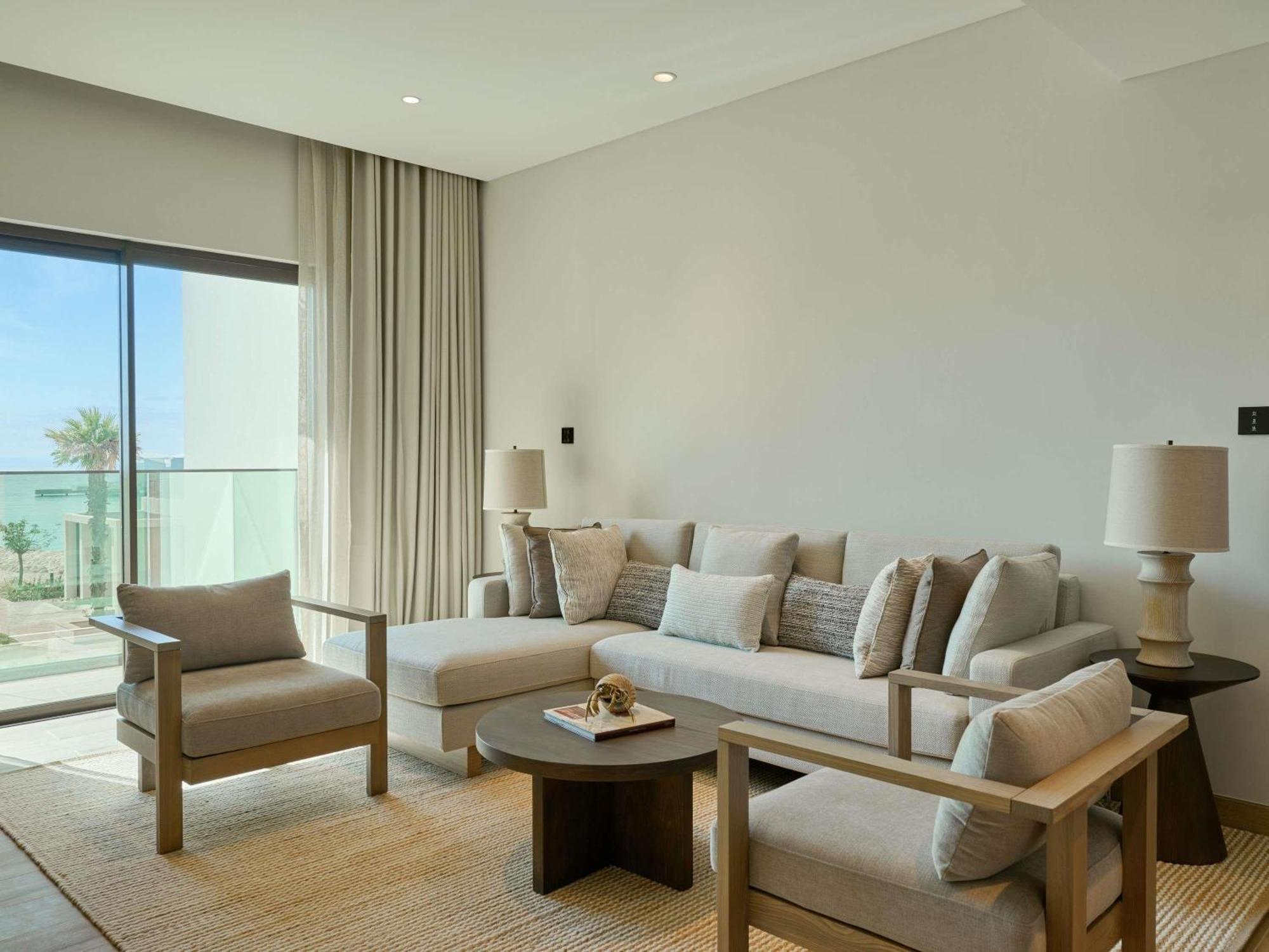 One-Bedroom Family Suite Ocean View
