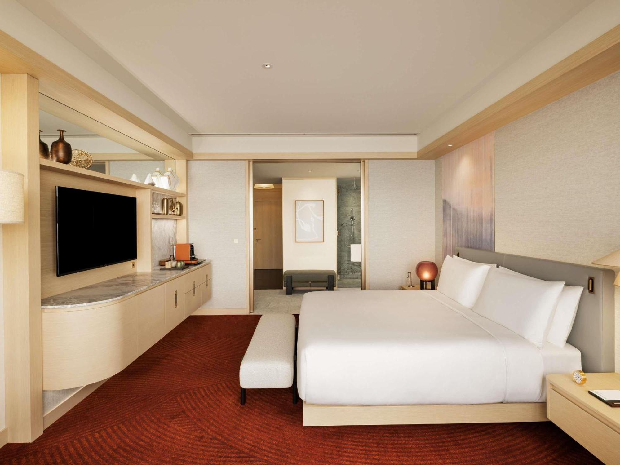Fairmont Gold King Room Bay View Lounge Access
