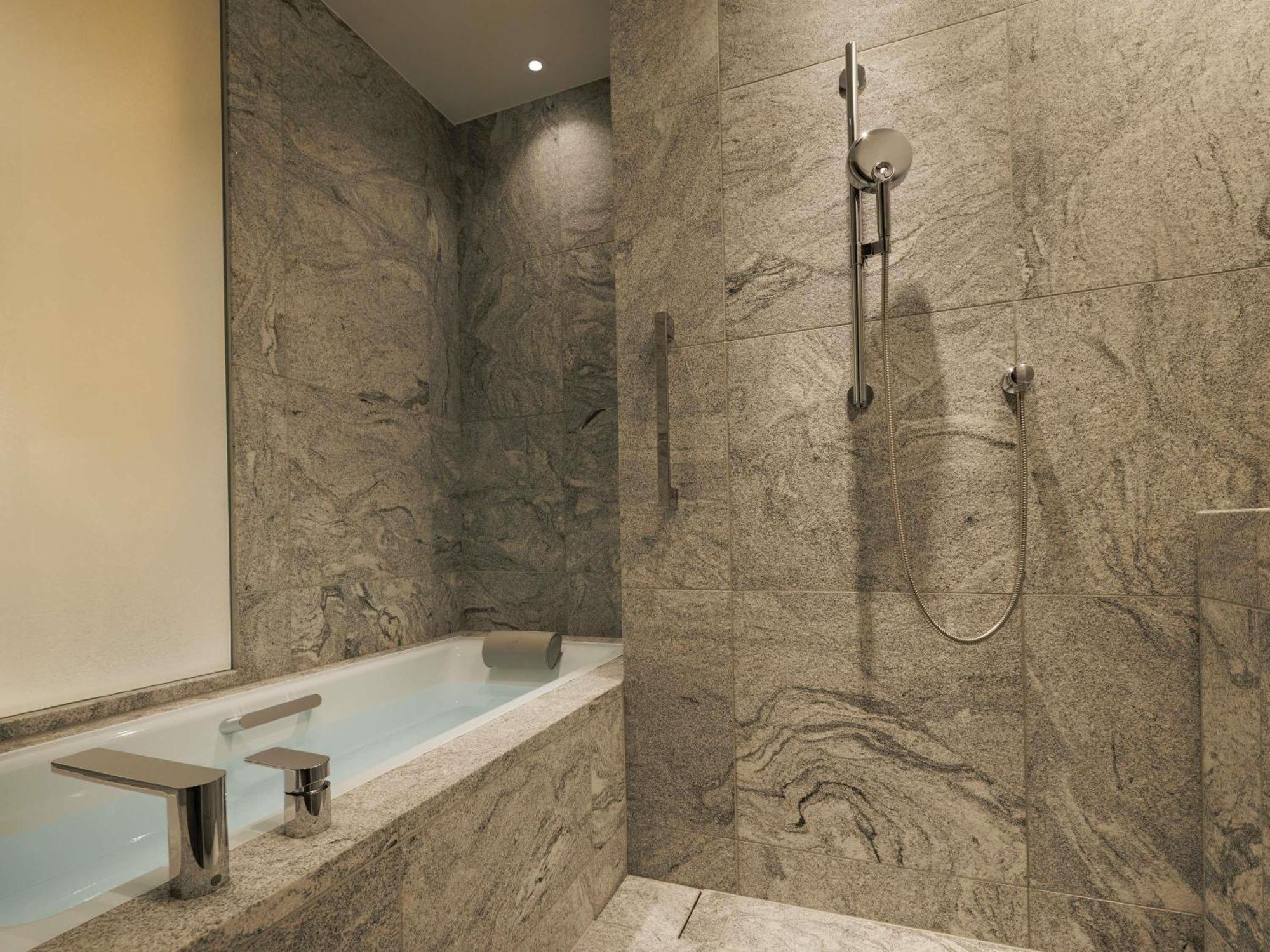 Fairmont Gold King Room Bay View Lounge Access