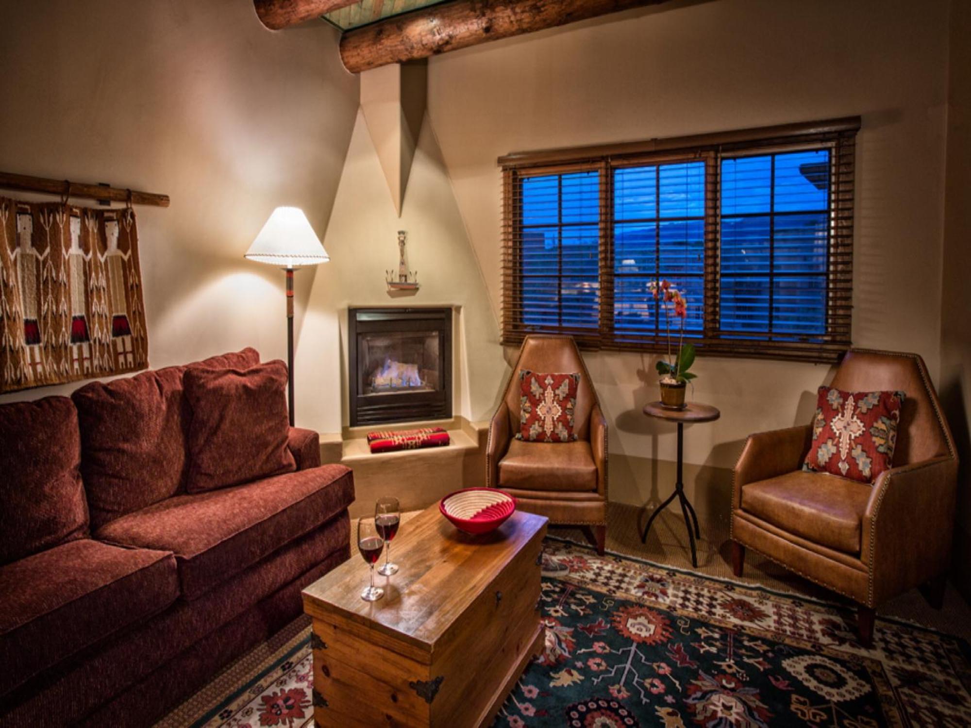 Hacienda Fireplace Suite,552065091:JPEG